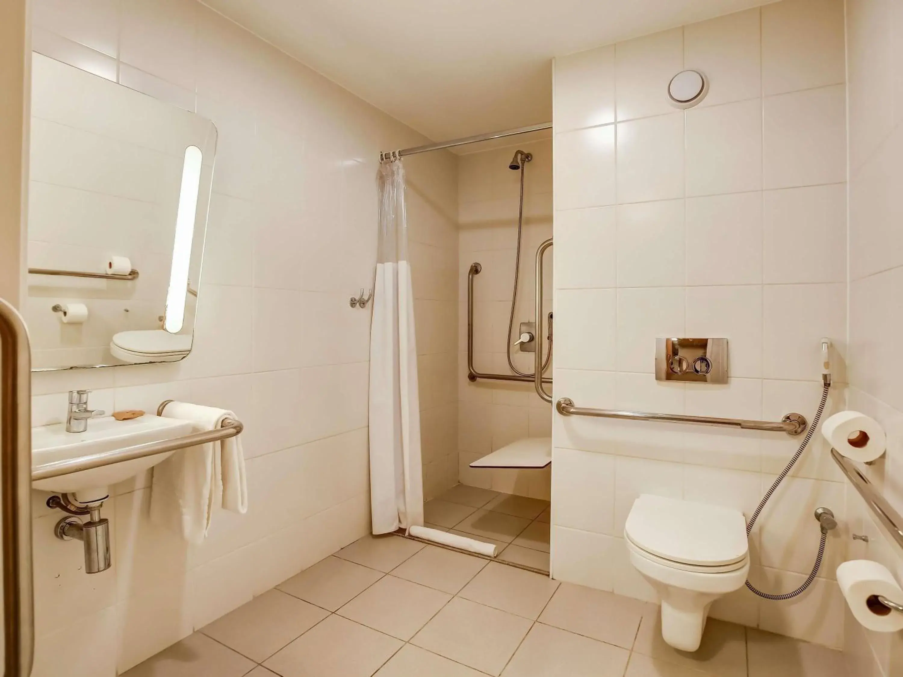 Bedroom in ibis budget RJ Copacabana Bedroom in ibis budget RJ Copacabana