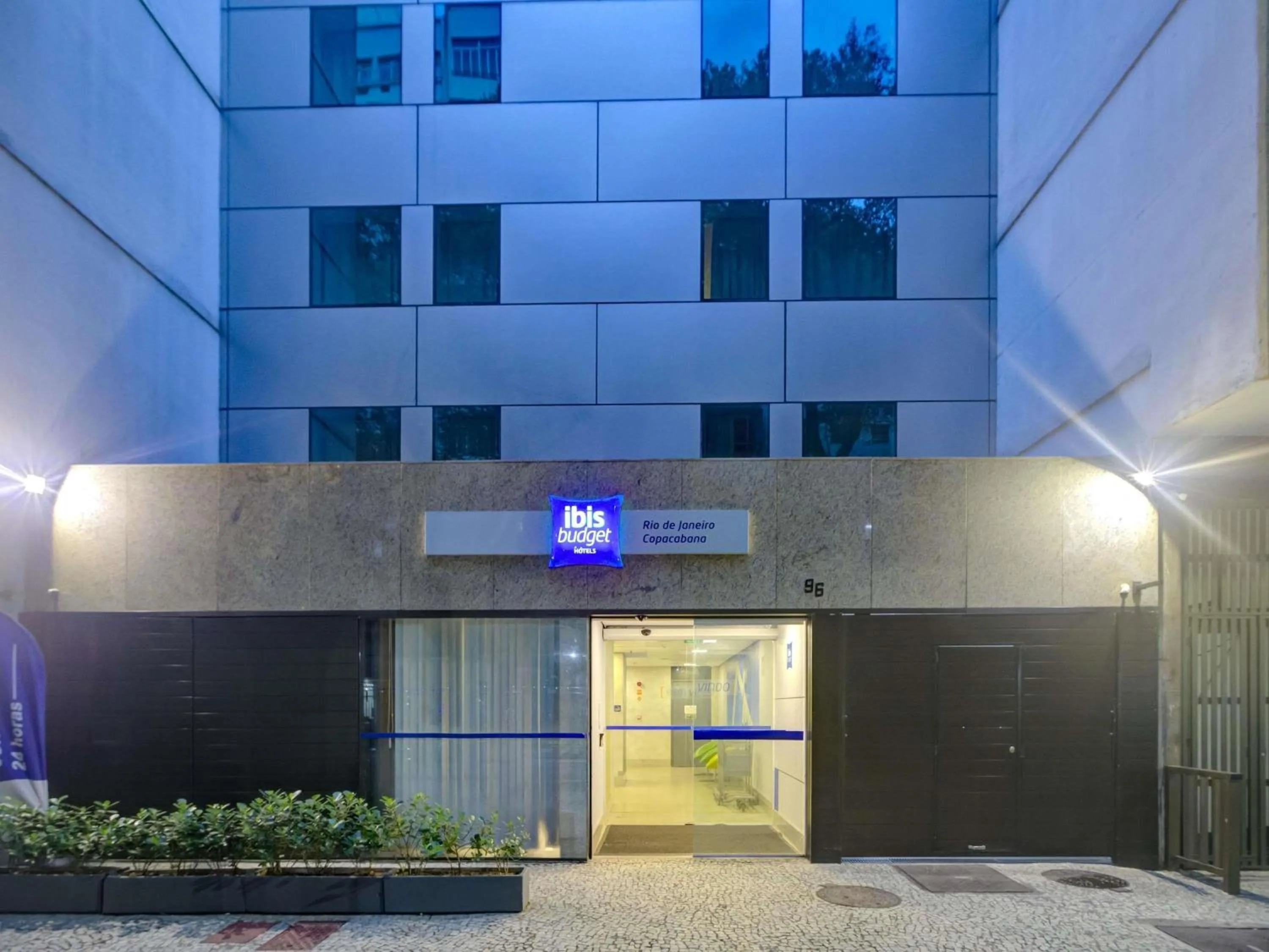 Property building in ibis budget RJ Copacabana
