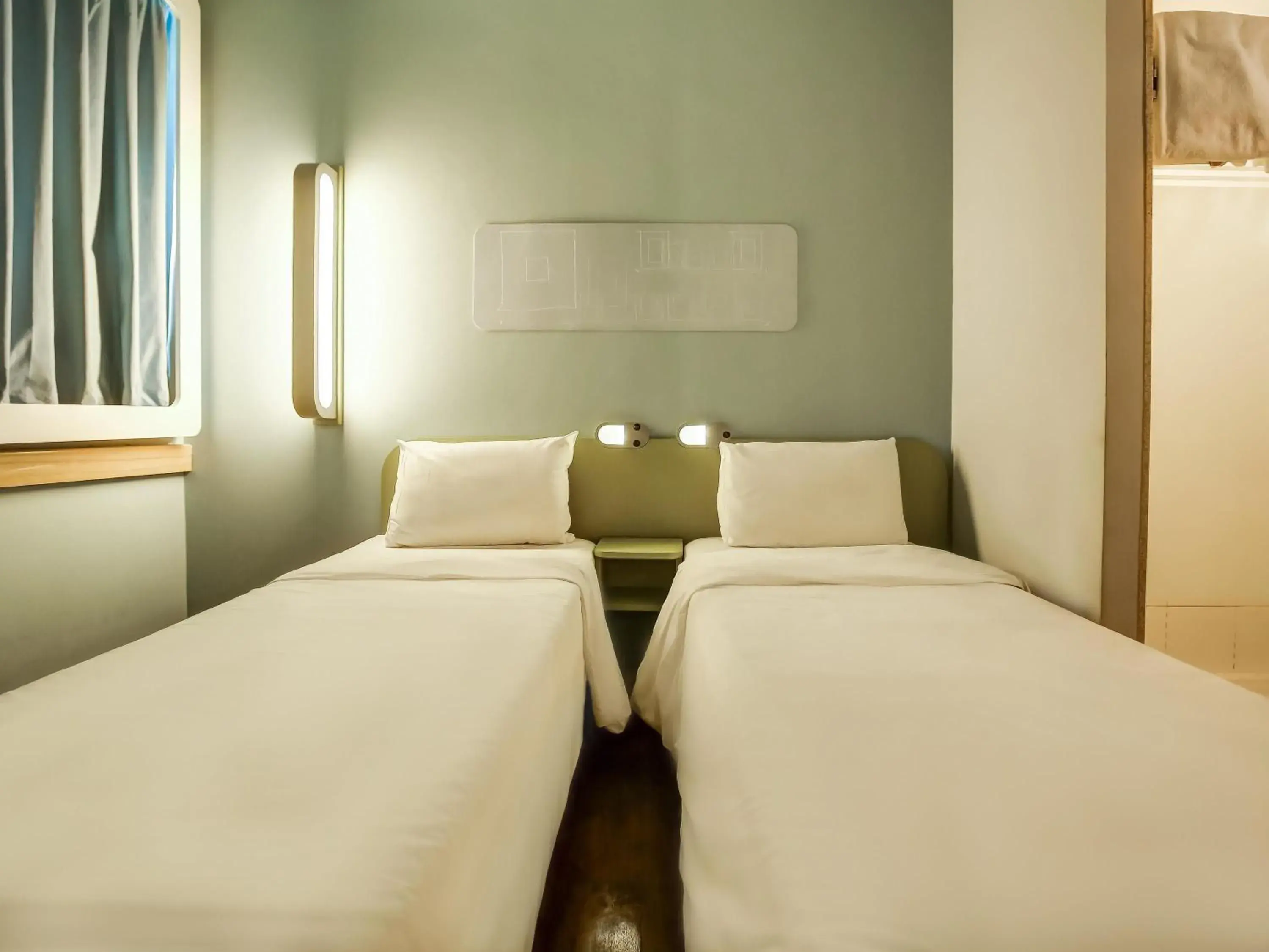 Bedroom, Bed in ibis budget RJ Copacabana Bedroom, Bed in ibis budget RJ Copacabana