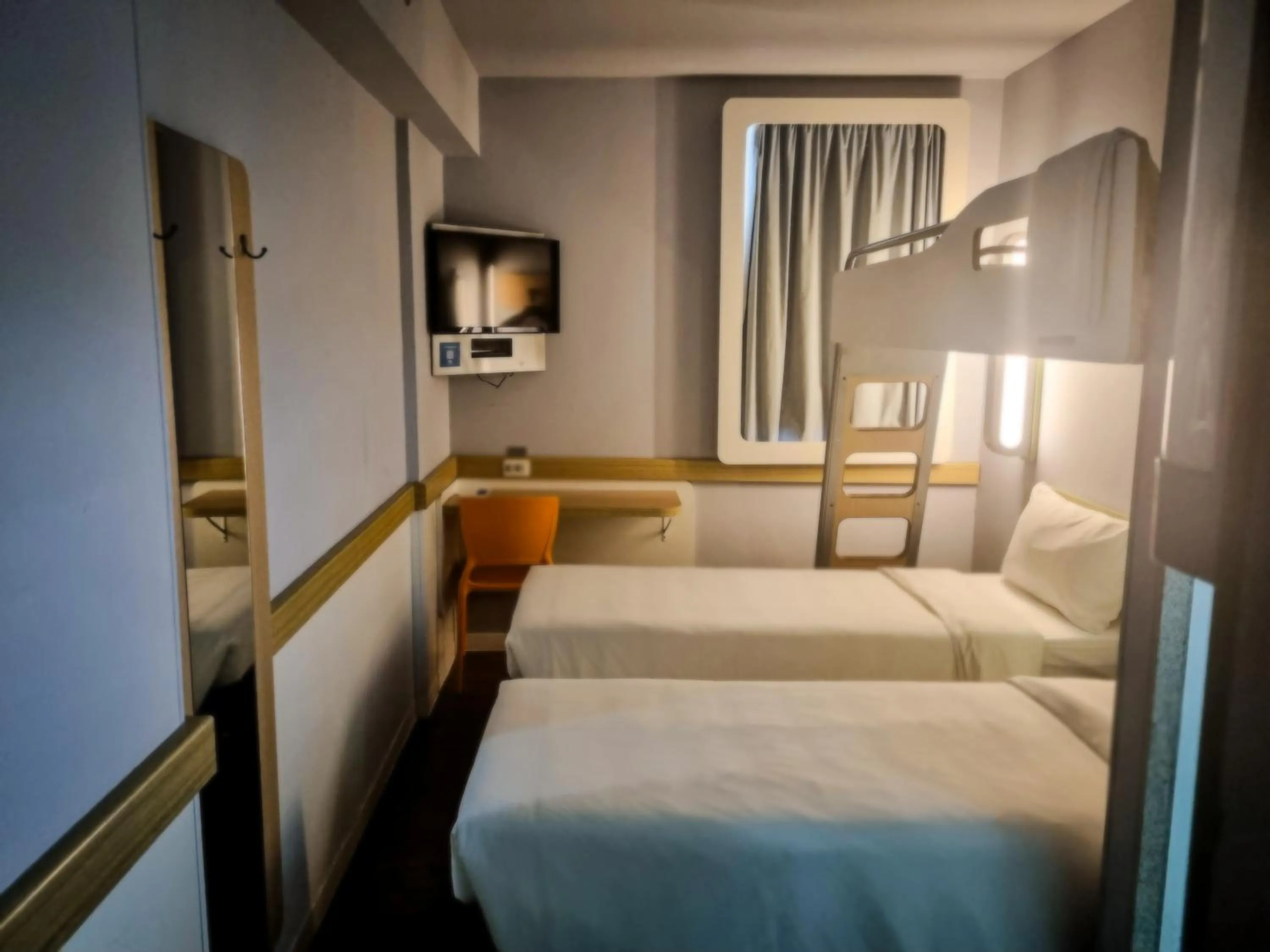 Bed in ibis budget RJ Copacabana
