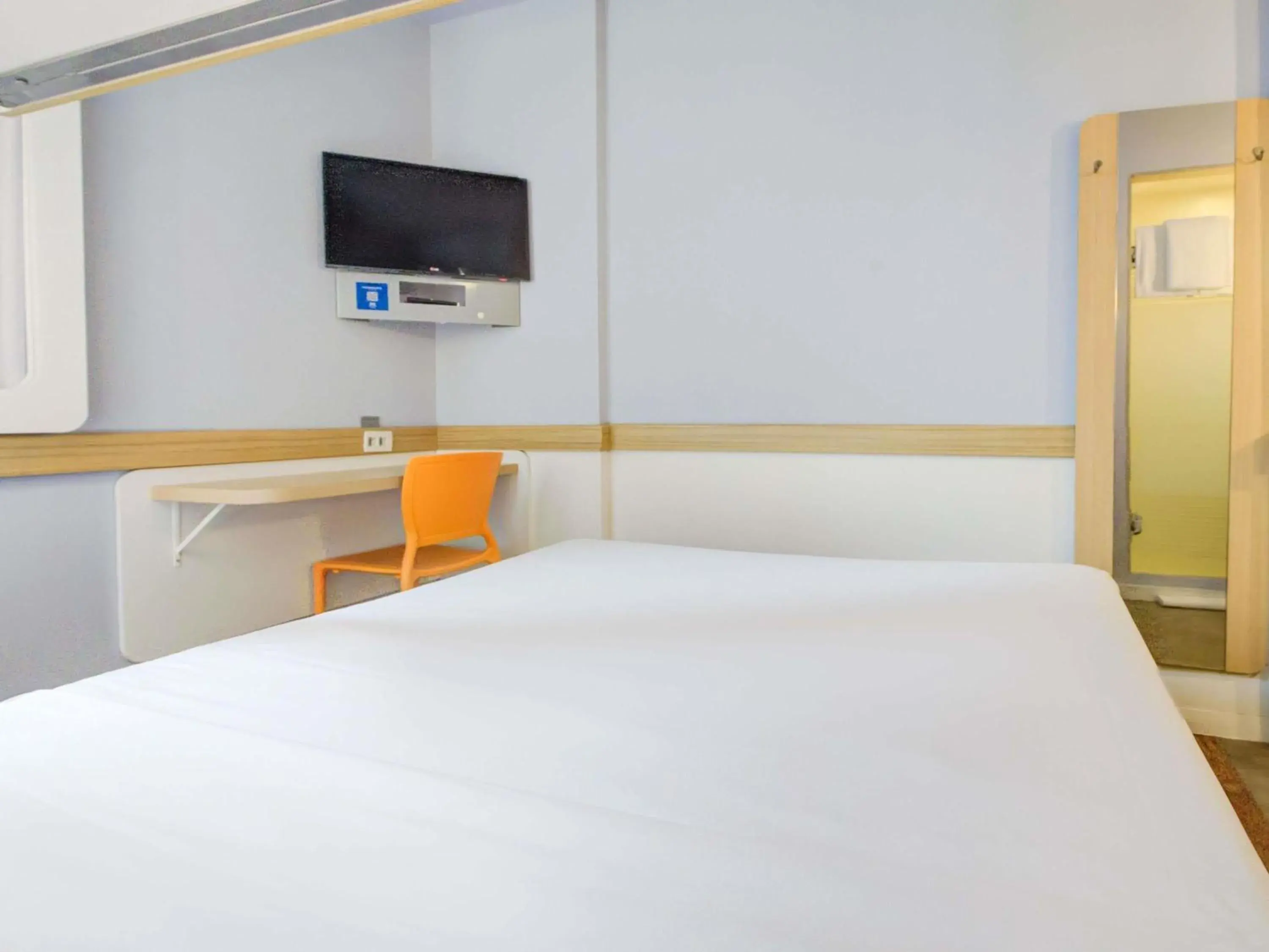 Bedroom, Bed in ibis budget RJ Copacabana Bedroom, Bed in ibis budget RJ Copacabana