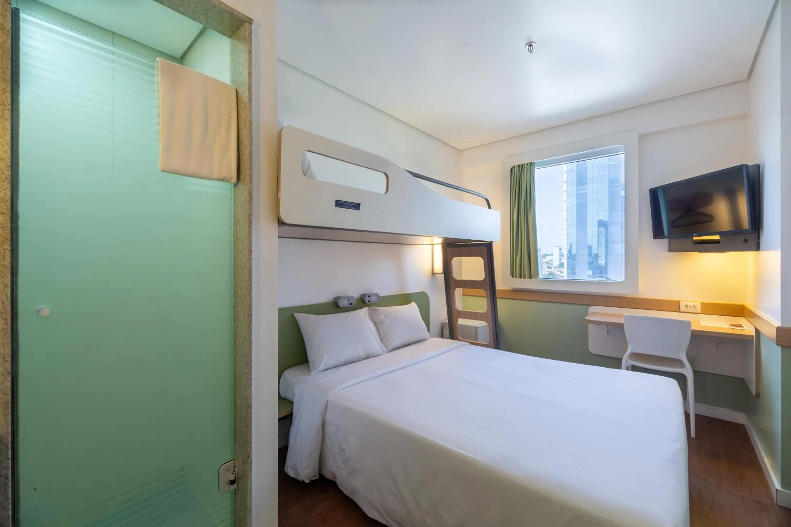 Bedroom, Bed in ibis budget Manaus