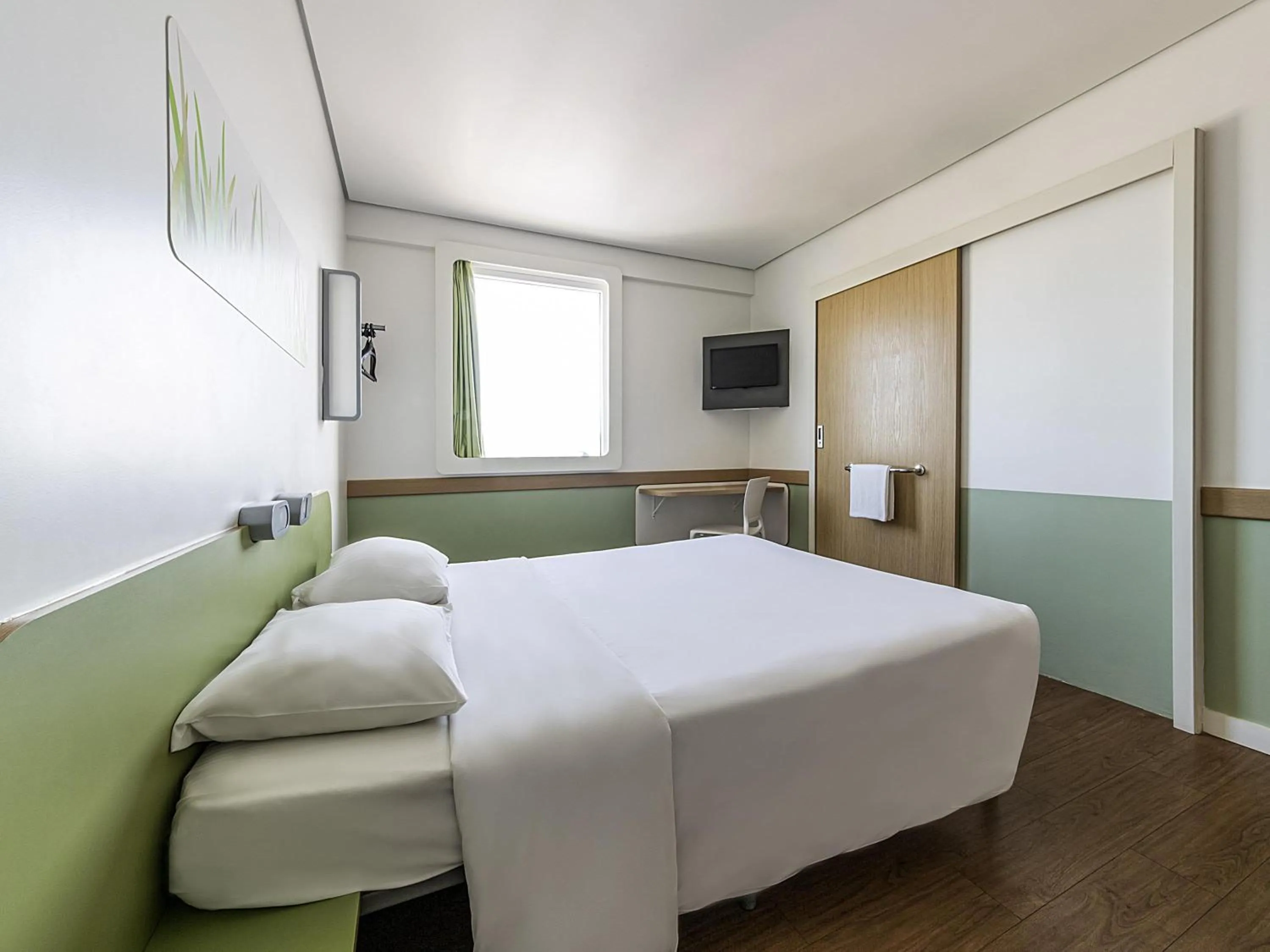 Bedroom, Bed in ibis budget Manaus
