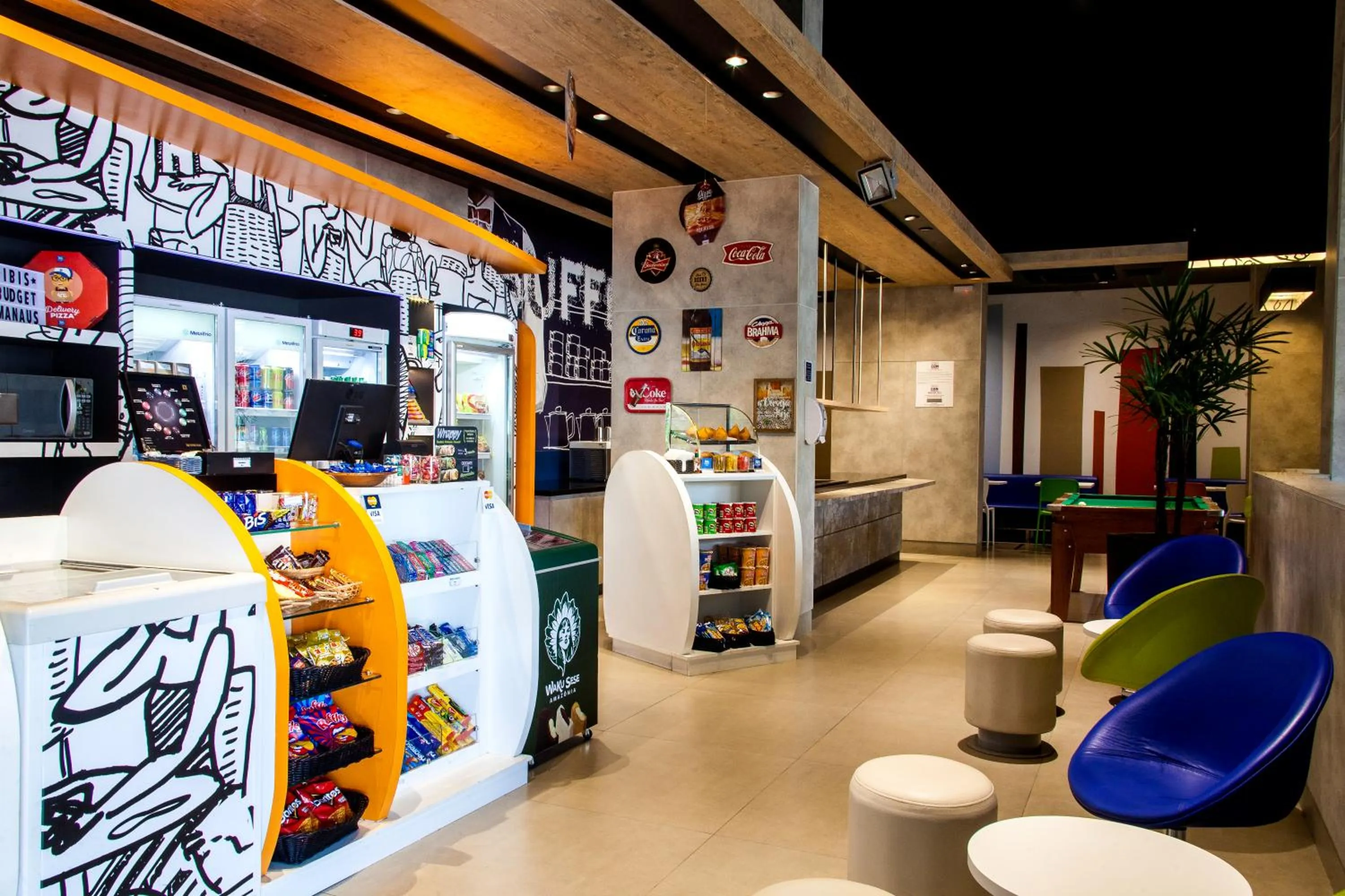 Lounge or bar in ibis budget Manaus