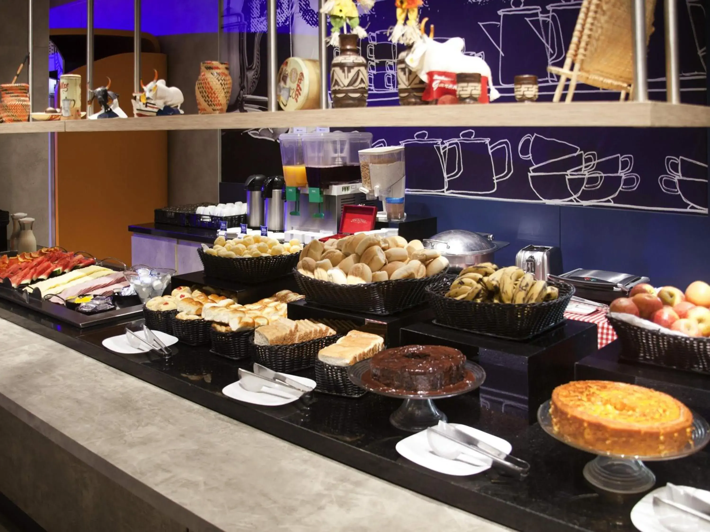 Restaurant/places to eat in ibis budget Manaus Restaurant/places to eat in ibis budget Manaus