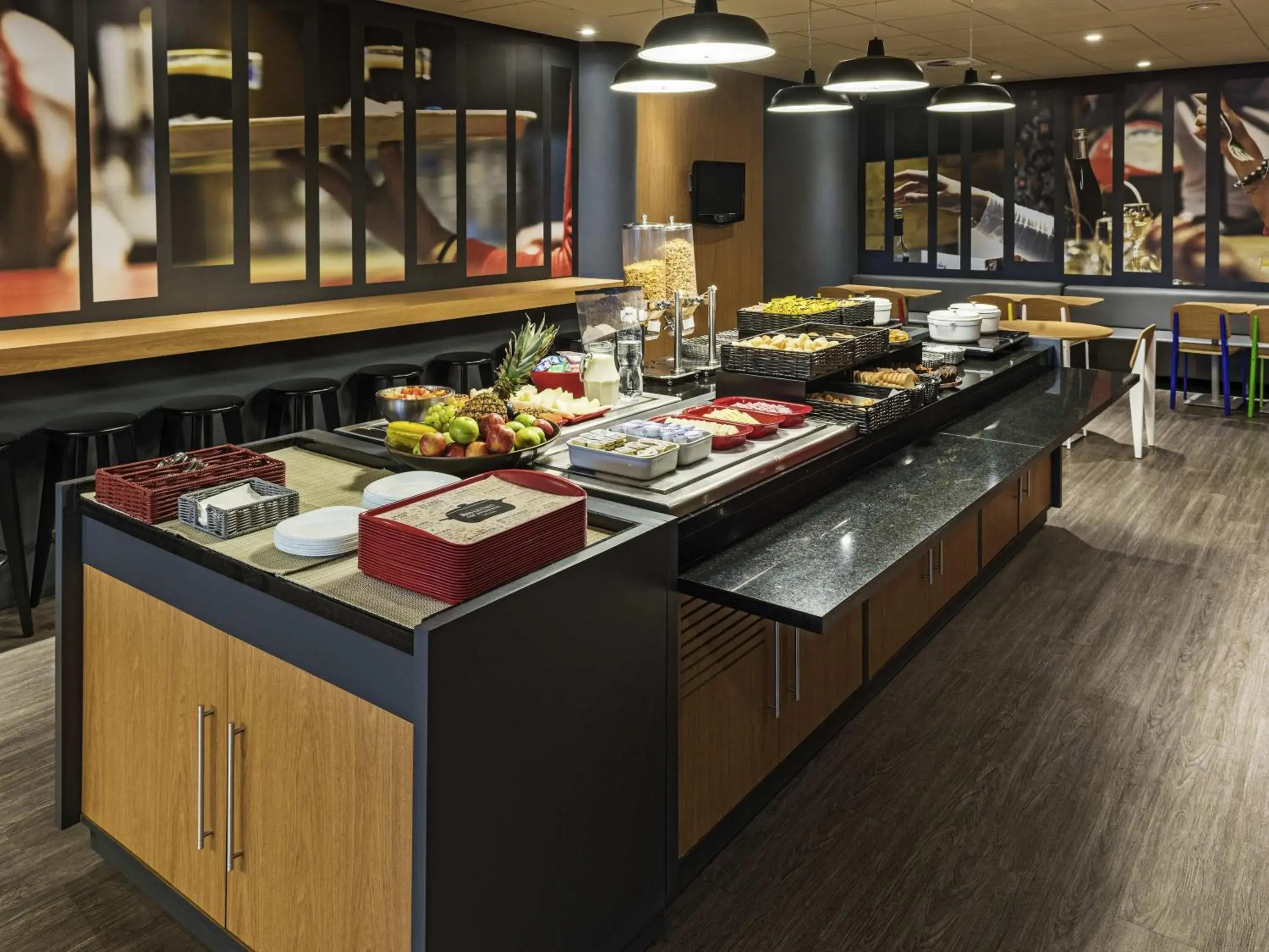 Restaurant/places to eat in ibis Santo Andre Restaurant/places to eat in ibis Santo Andre