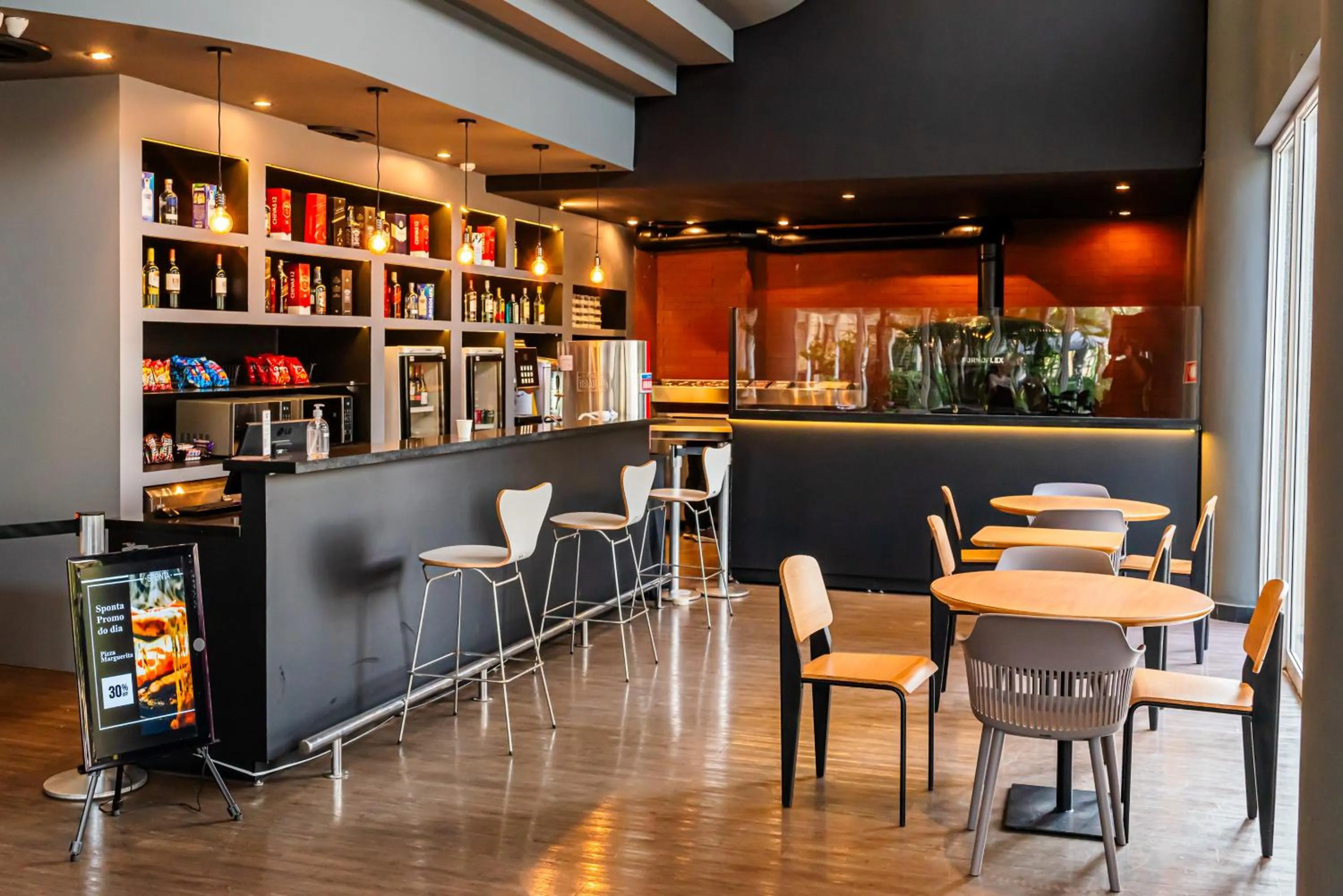 Restaurant/places to eat in ibis Santo Andre