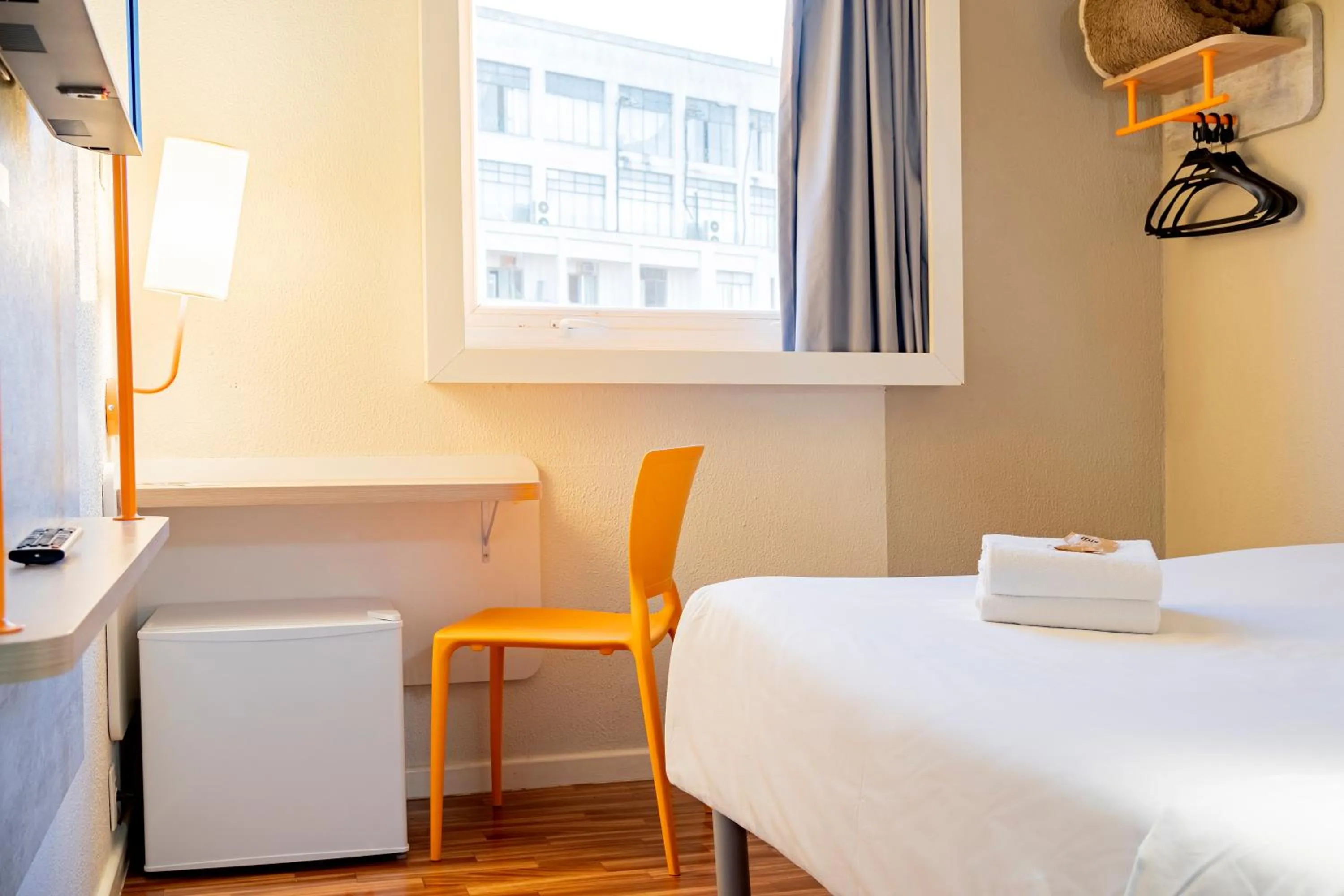 Photo of the whole room, Bed in ibis budget SP Centro Sao Joao