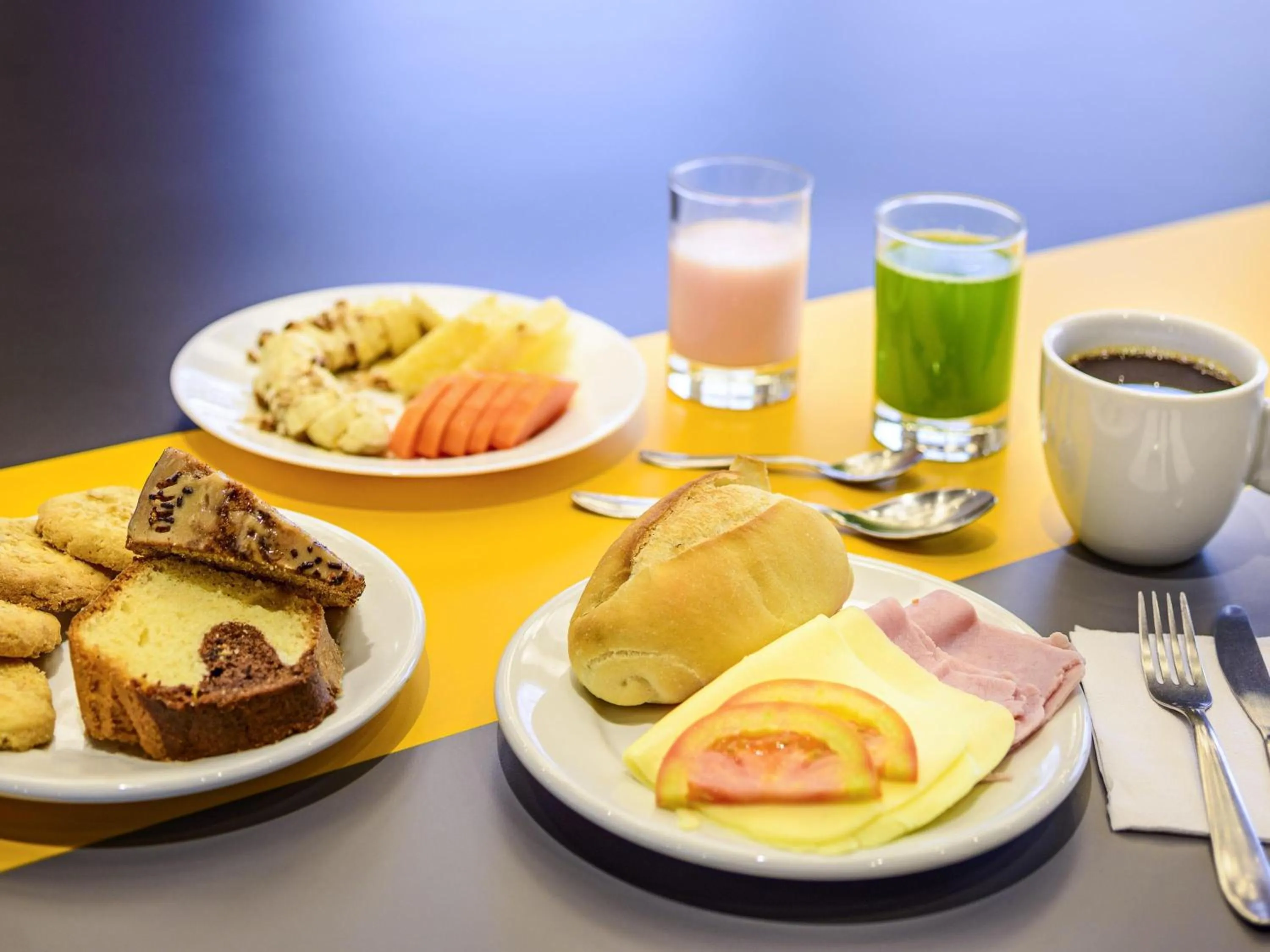 Restaurant/places to eat in ibis budget SP Centro Sao Joao