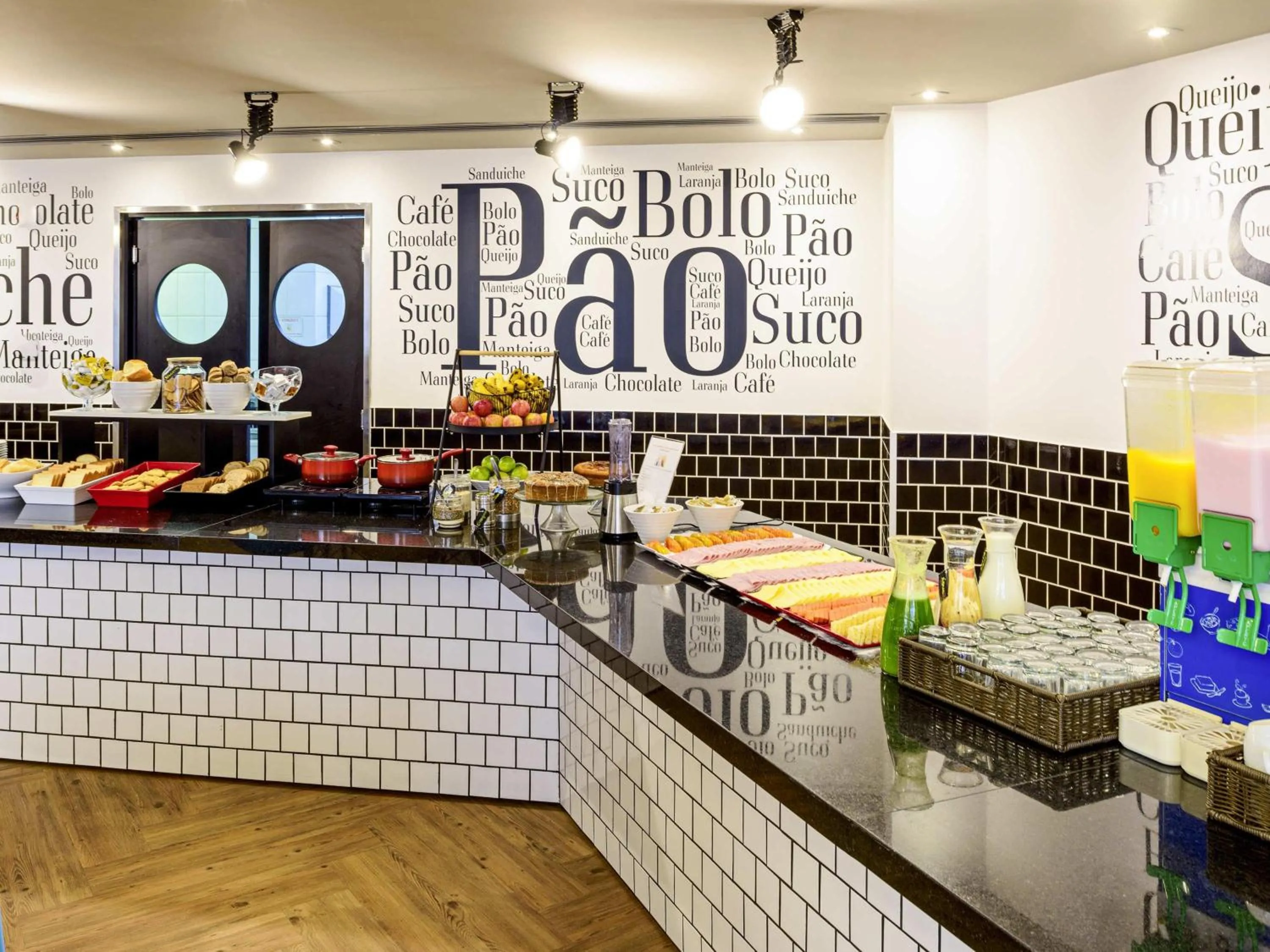 Restaurant/places to eat in ibis budget SP Centro Sao Joao