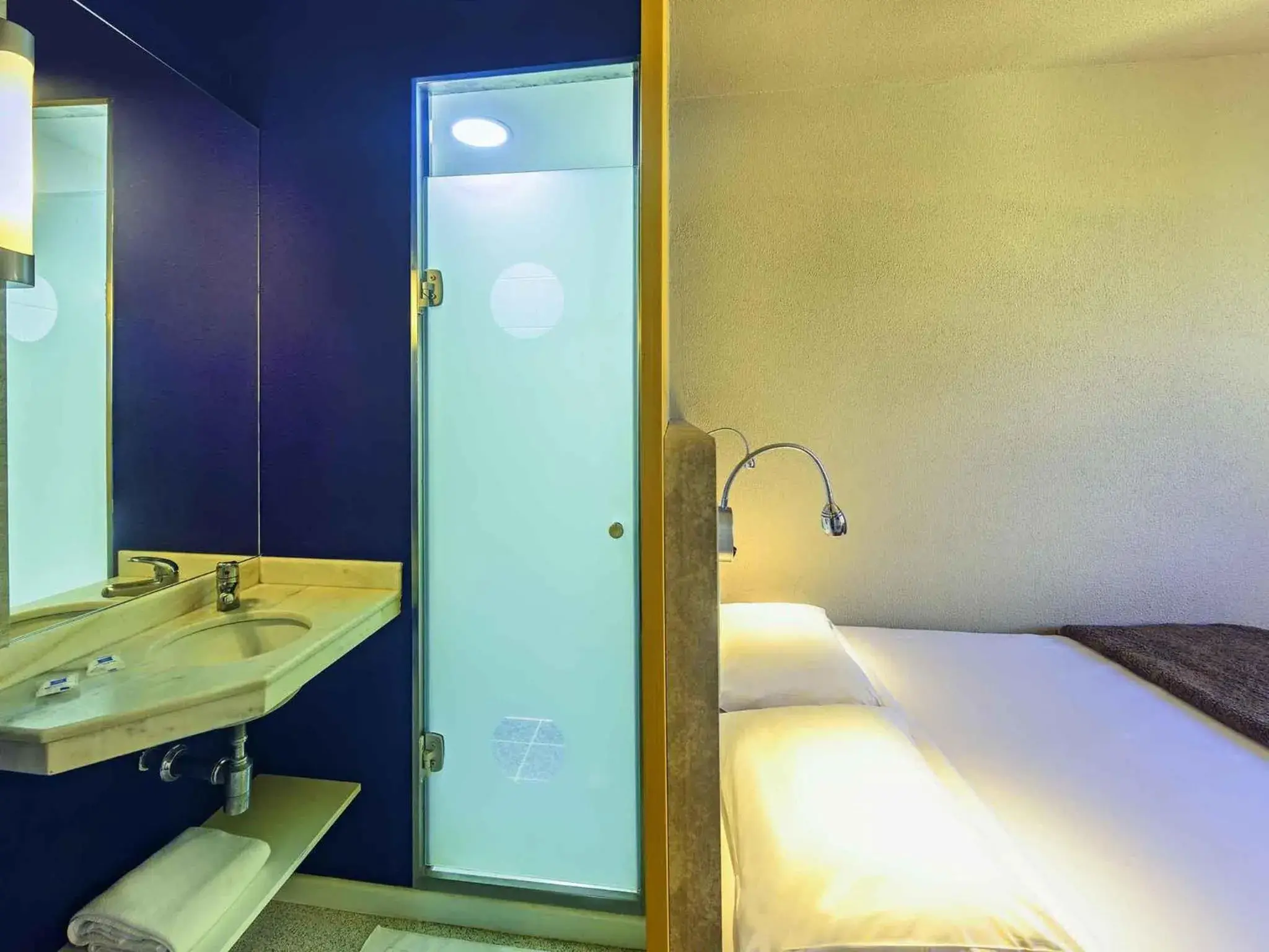 Bedroom, Bed in ibis budget SP Centro Sao Joao Bedroom, Bed in ibis budget SP Centro Sao Joao