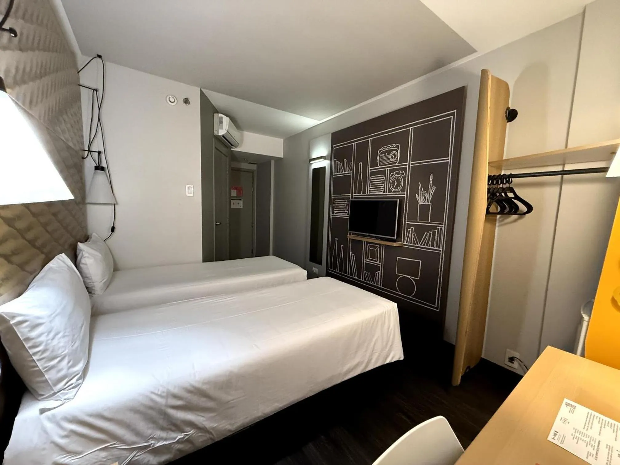 Photo of the whole room, Bed in ibis Sao Paulo Ibirapuera