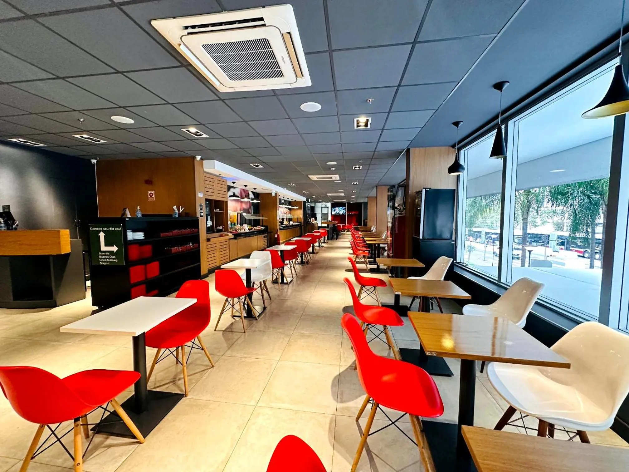 Restaurant/places to eat in ibis Sao Paulo Ibirapuera