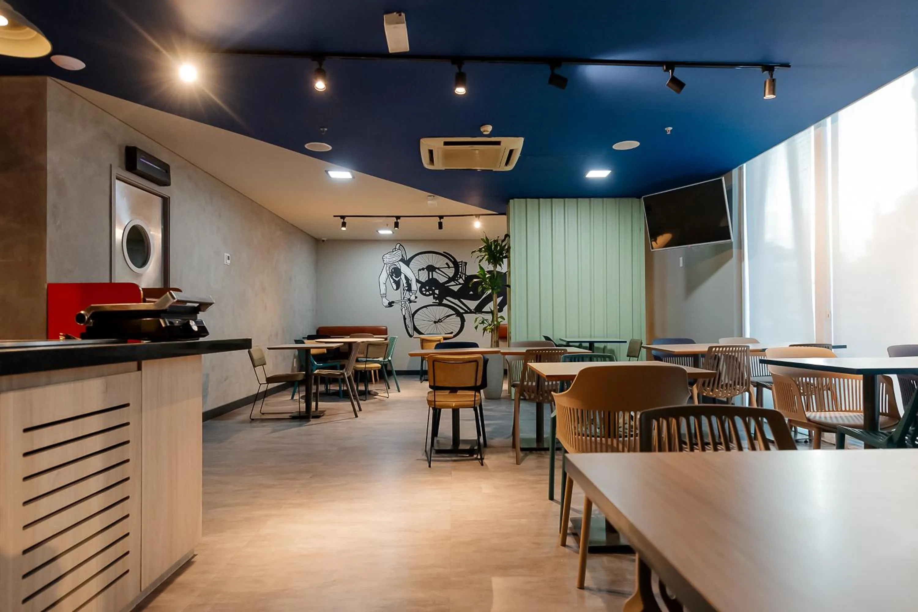 Restaurant/places to eat in ibis budget Vitoria