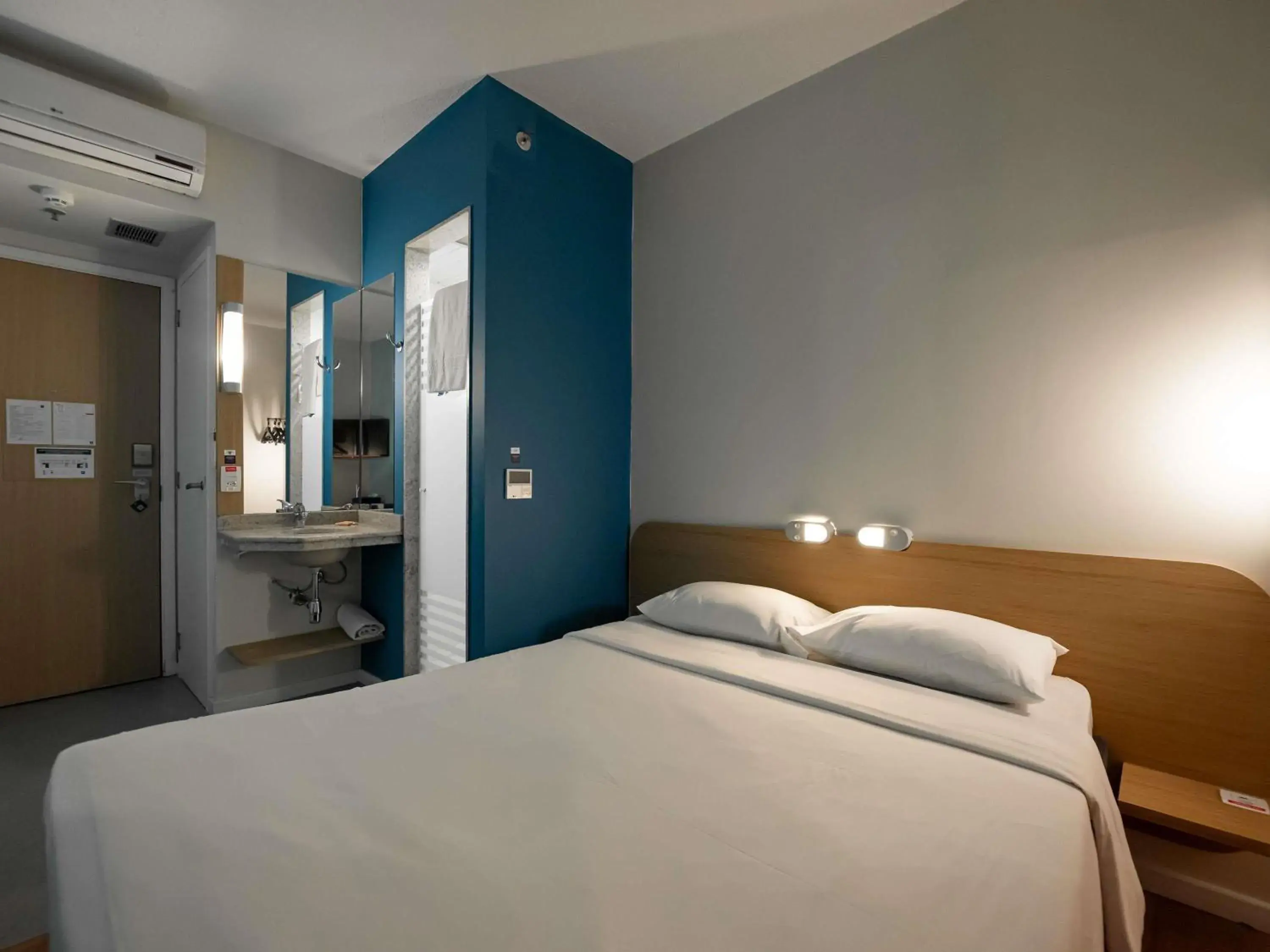 Property building, Bed in ibis budget Porto Alegre - Super Econômico Property building, Bed in ibis budget Porto Alegre - Super Econômico