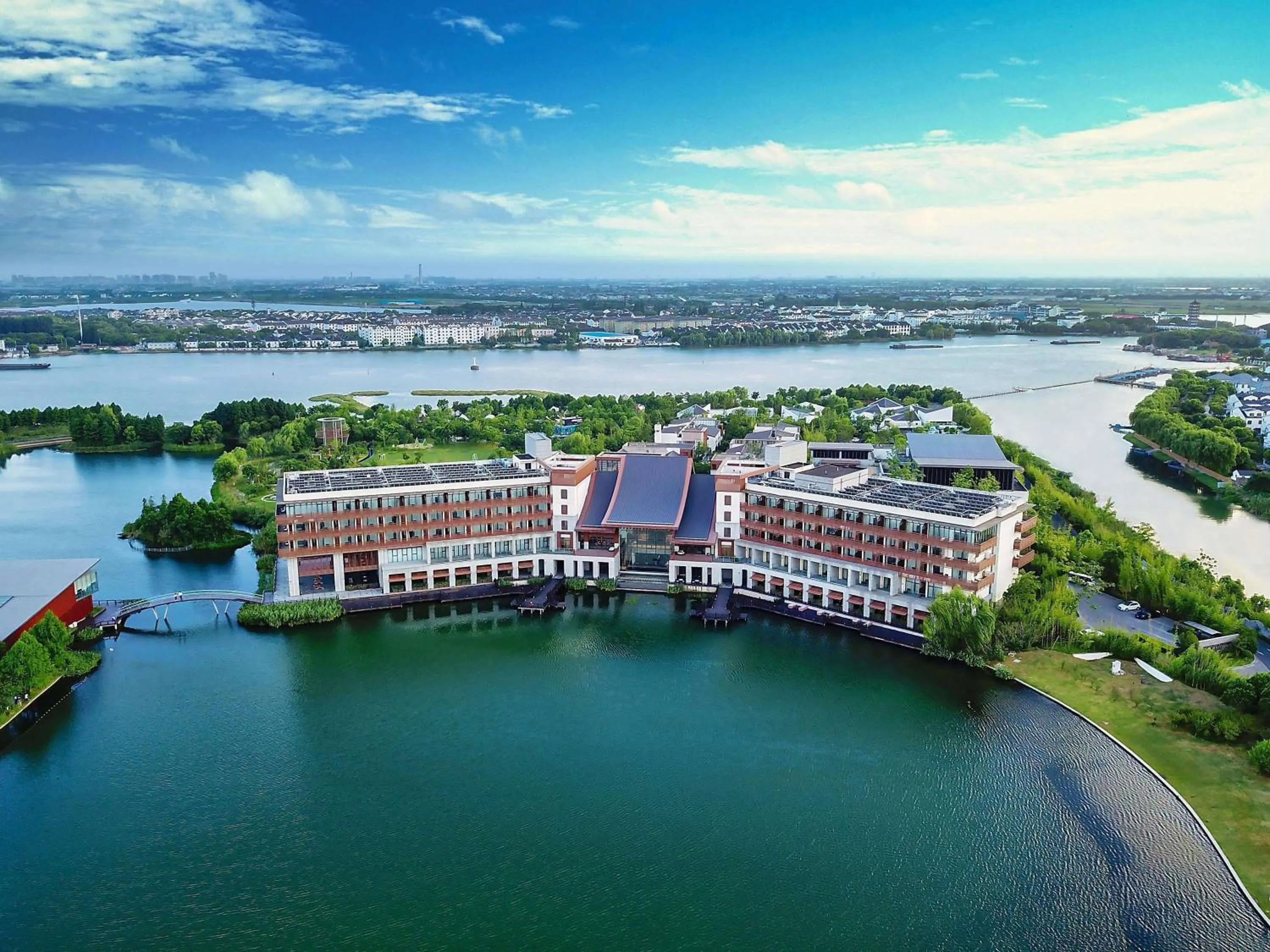 Property building in Pullman Zhouzhuang