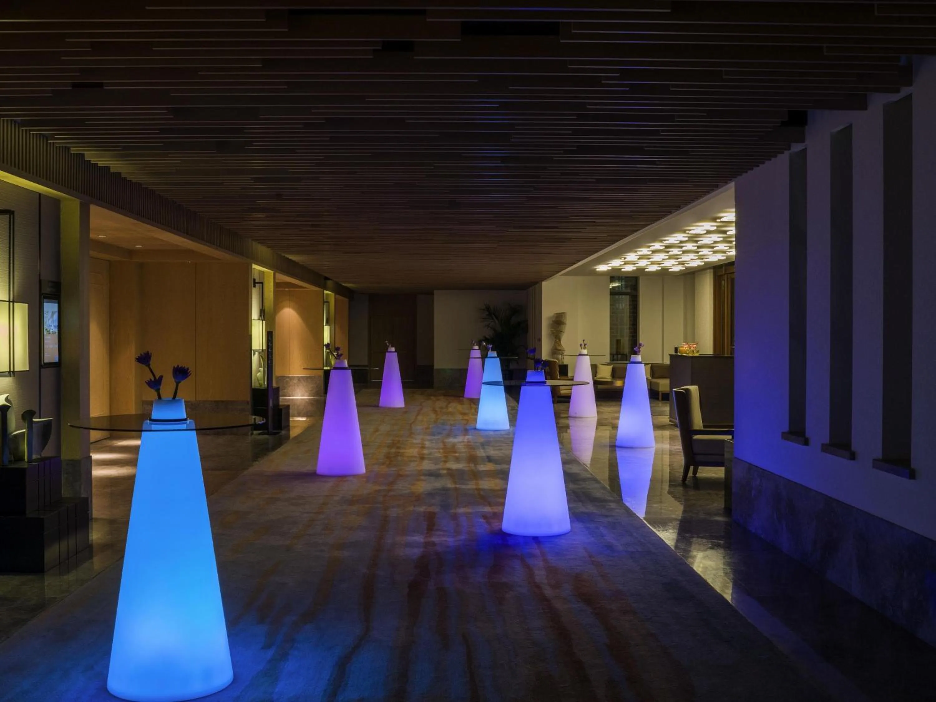 Restaurant/places to eat in Pullman Zhouzhuang