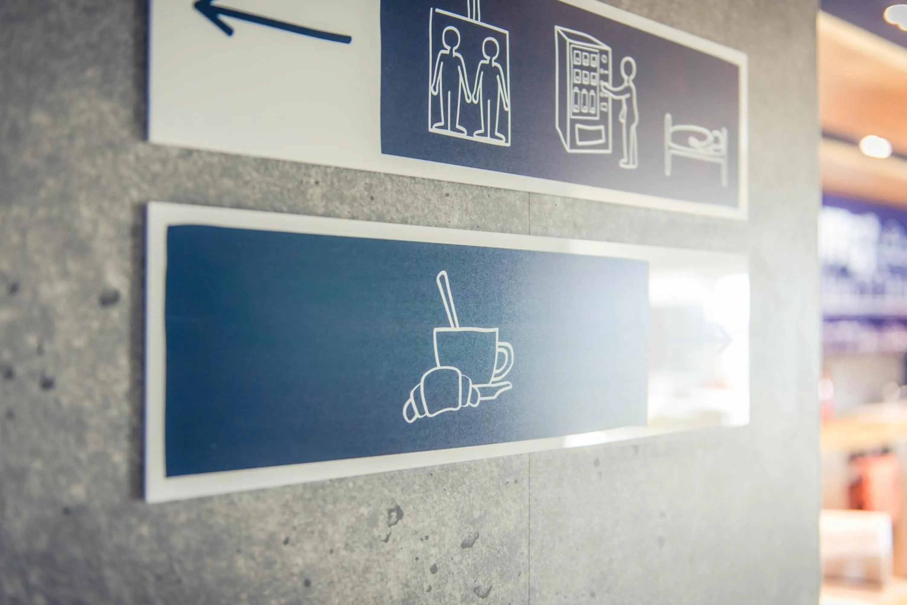 Decorative detail in ibis budget Troyes Est