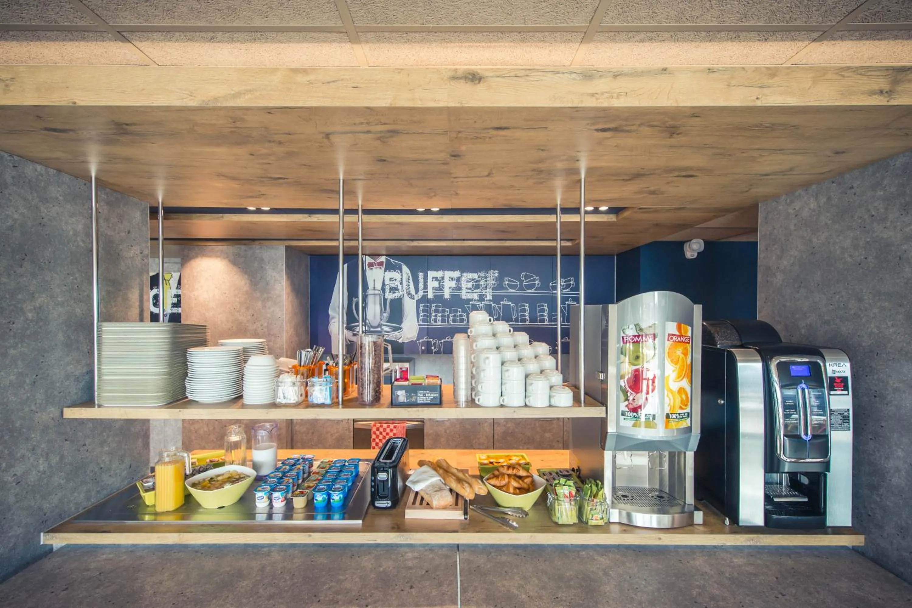 Buffet breakfast in ibis budget Troyes Est