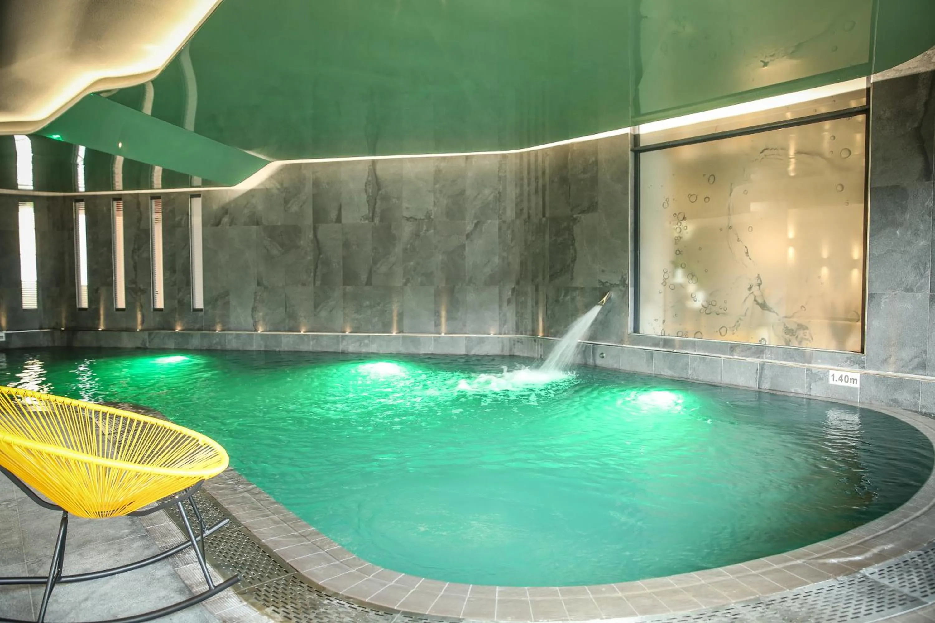 Swimming pool in Novotel Saint Brieuc Centre Gare