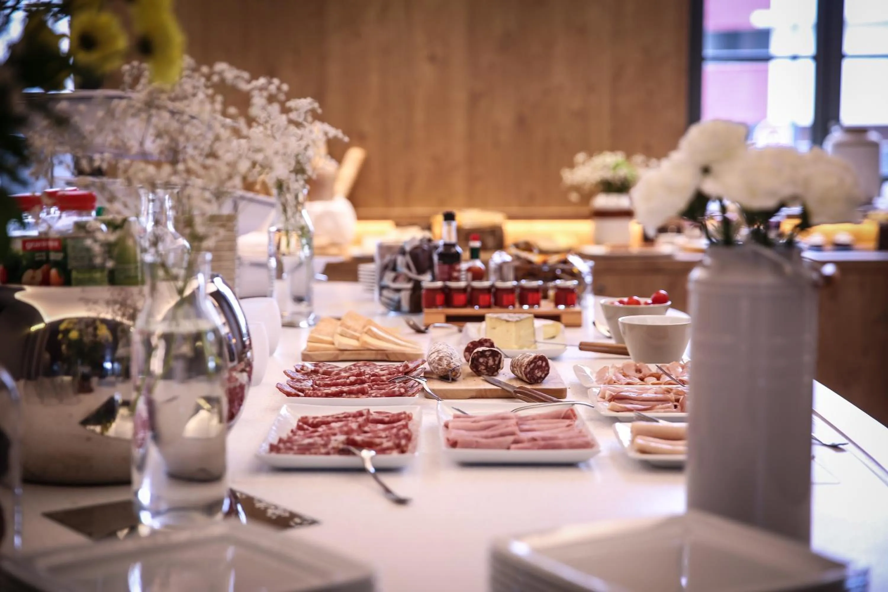 Buffet breakfast in Novotel Saint Brieuc Centre Gare