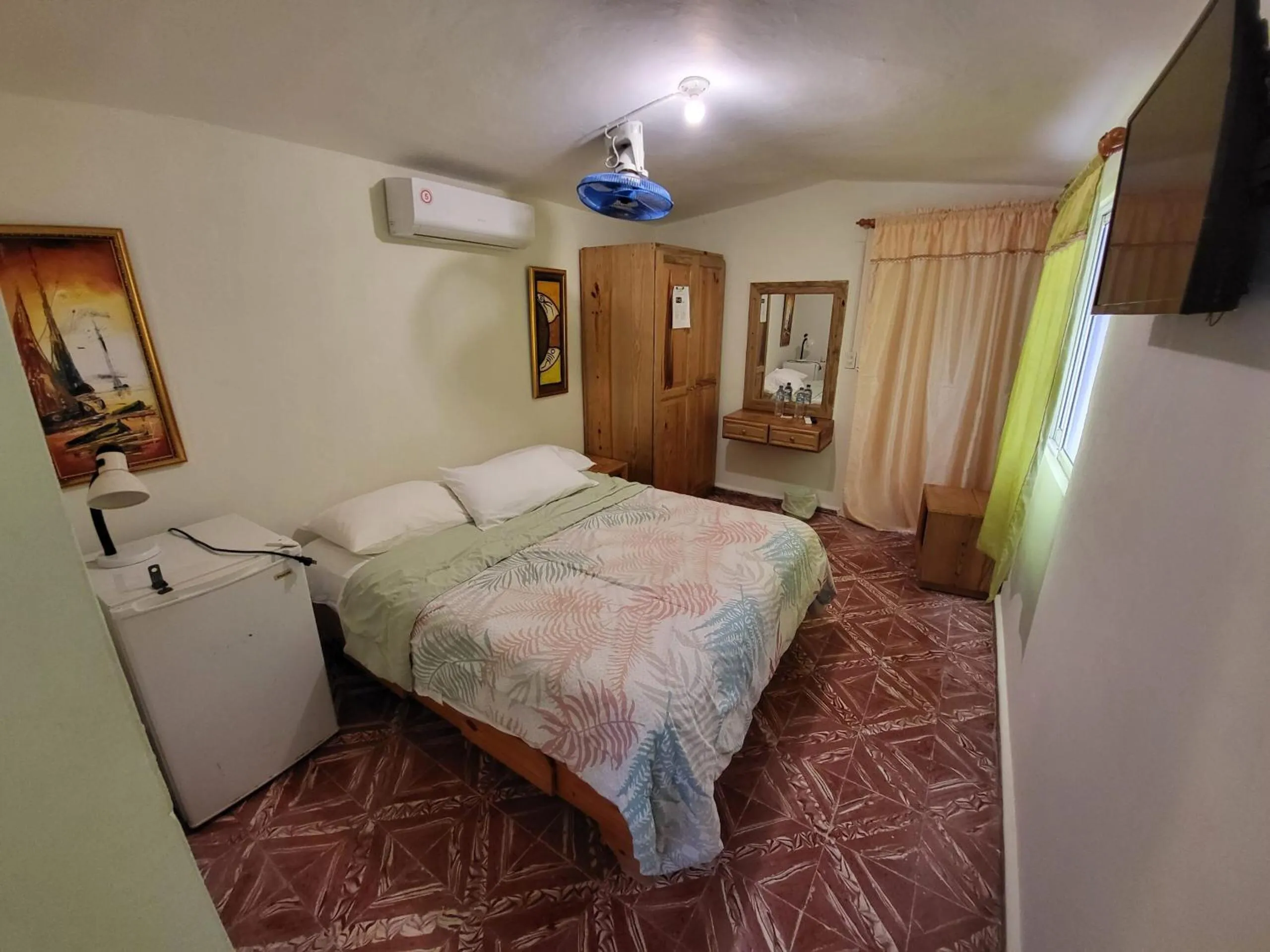 Bed in The Boat House