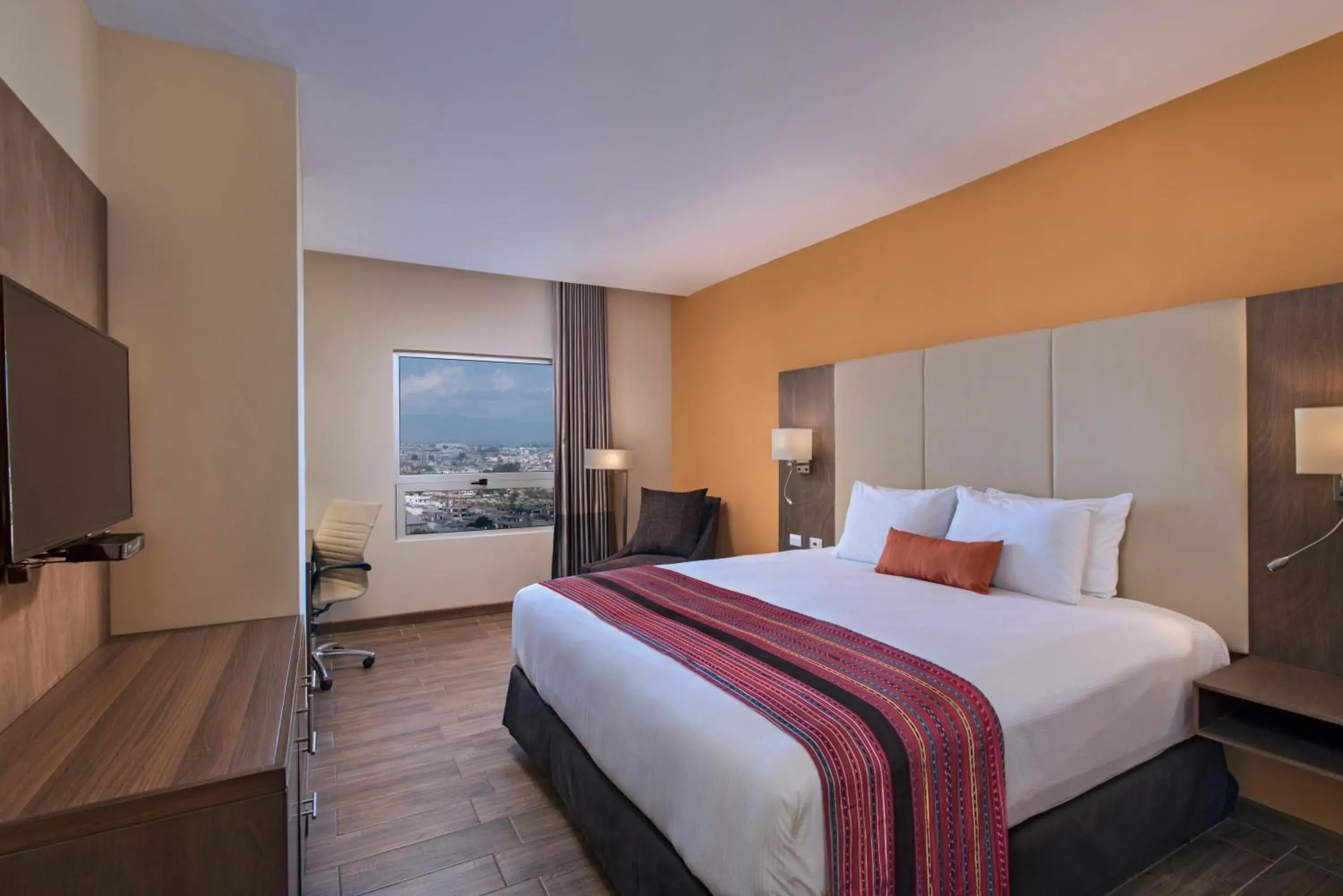 Executive king room - single occupancy - Executive floor in LATAM HOTEL Plaza Pradera Quetzaltenango Executive king room - single occupancy - Executive floor in LATAM HOTEL Plaza Pradera Quetzaltenango