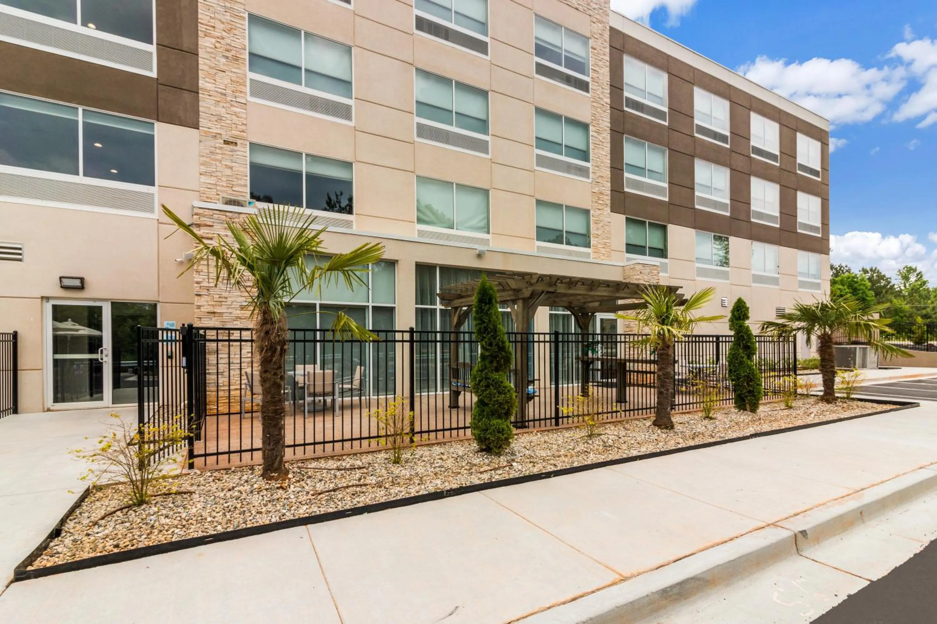 Property building in Holiday Inn Express - Villa Rica by IHG