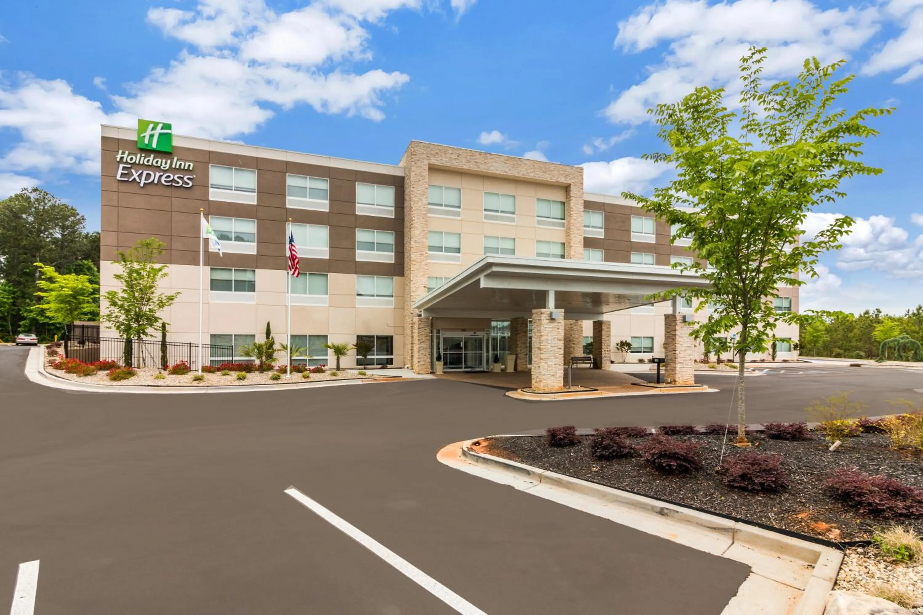 Property building in Holiday Inn Express - Villa Rica by IHG