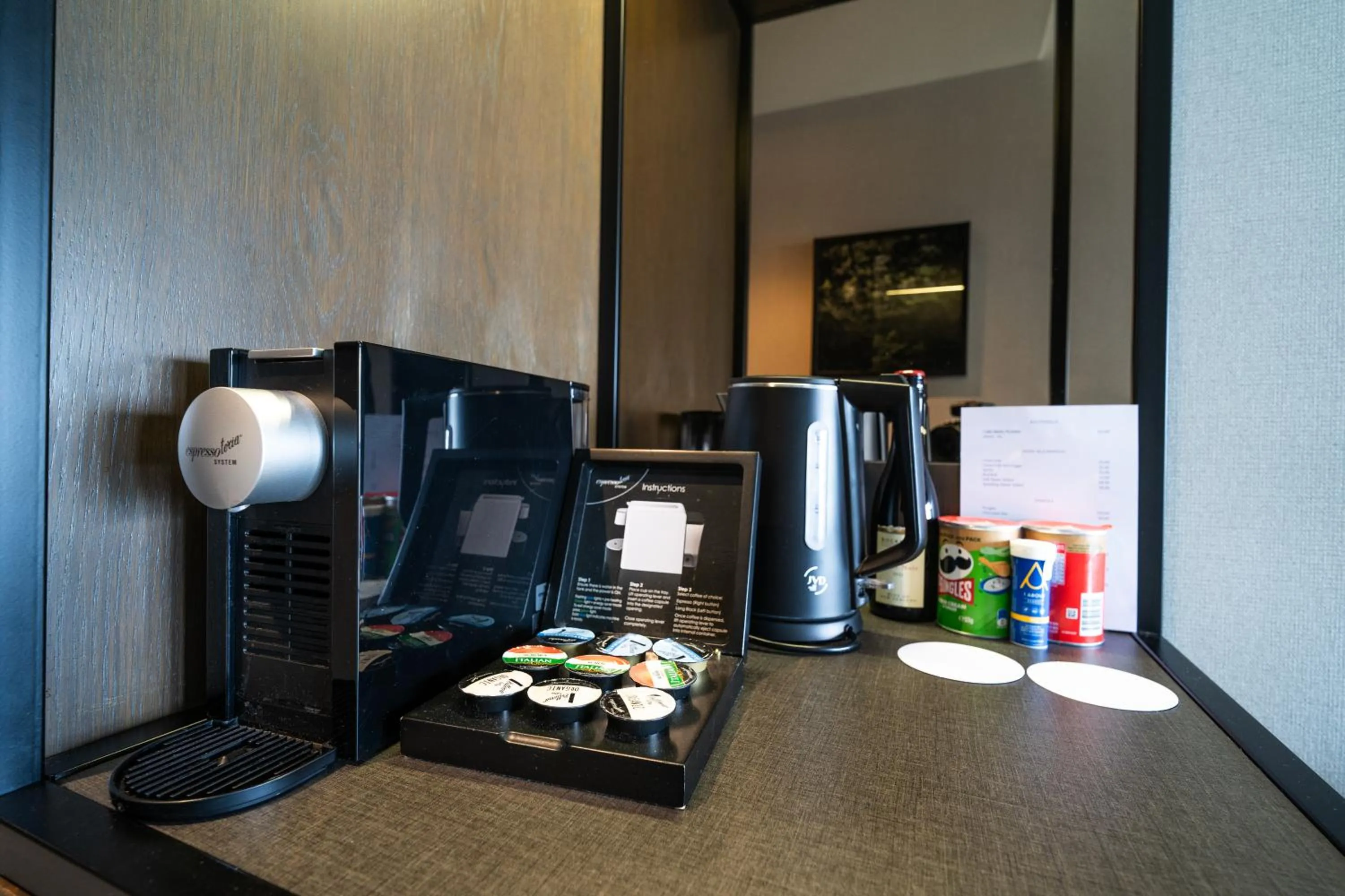 Coffee/tea facilities in Crowne Plaza Christchurch by IHG