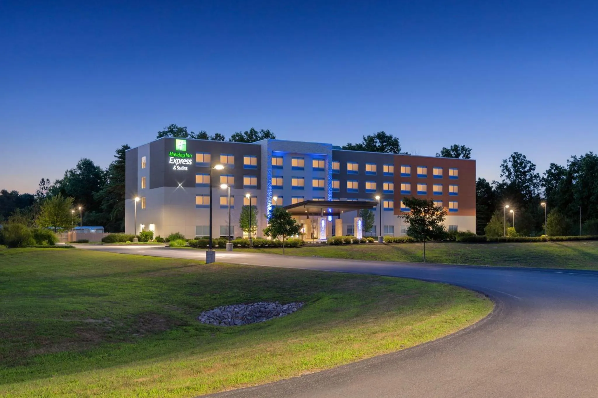Property building in Holiday Inn Express Queensbury-Lake George Area by IHG