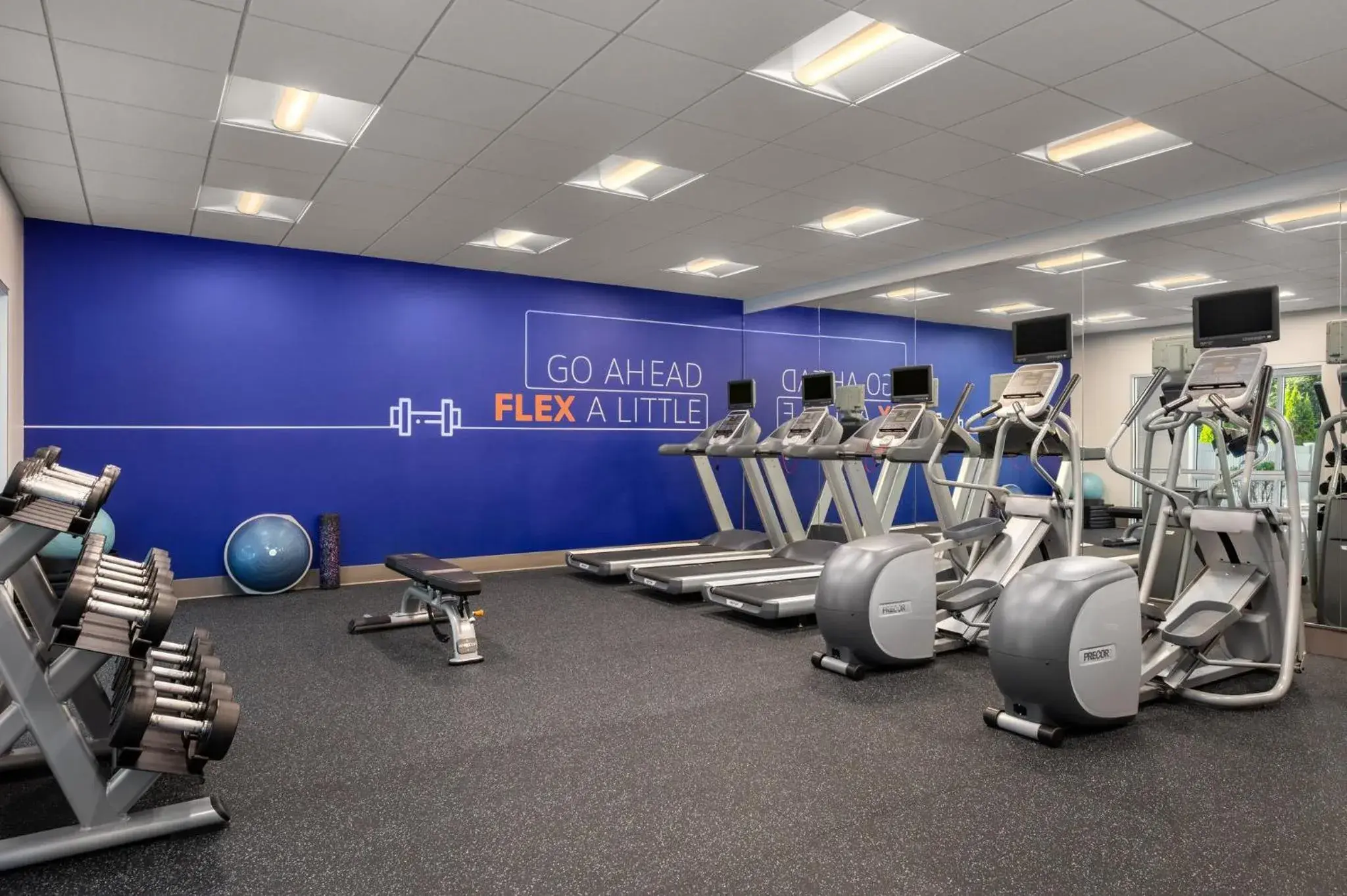 Fitness centre/facilities in Holiday Inn Express Queensbury-Lake George Area by IHG Fitness centre/facilities in Holiday Inn Express Queensbury-Lake George Area by IHG