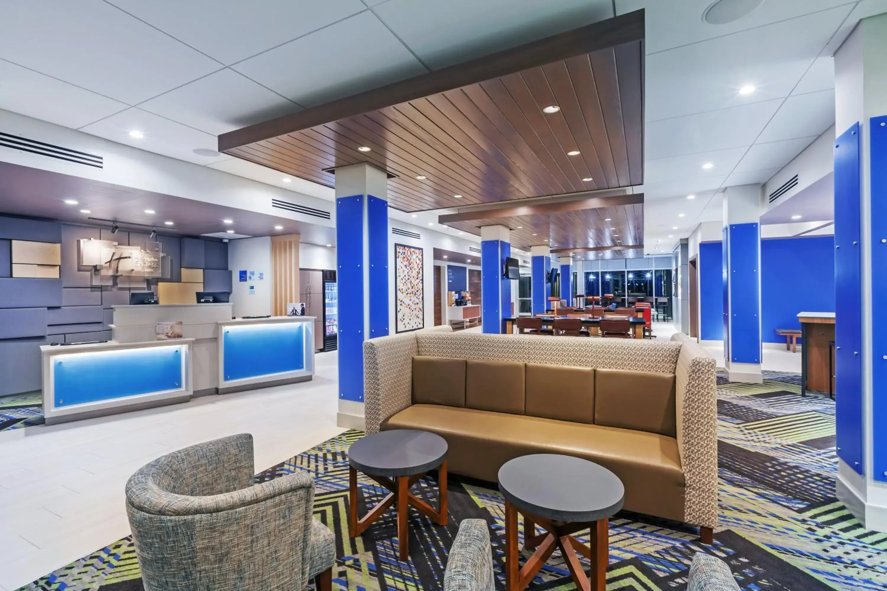 Property building in Holiday Inn Express and Suites Chanute by IHG Property building in Holiday Inn Express and Suites Chanute by IHG