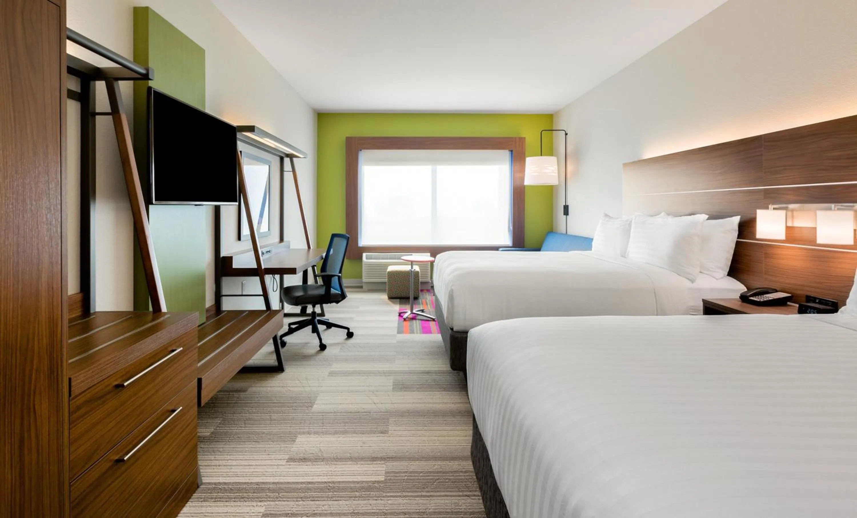Photo of the whole room, Bed in Holiday Inn Express & Suites - Prosser - Yakima Valley Wine by IHG