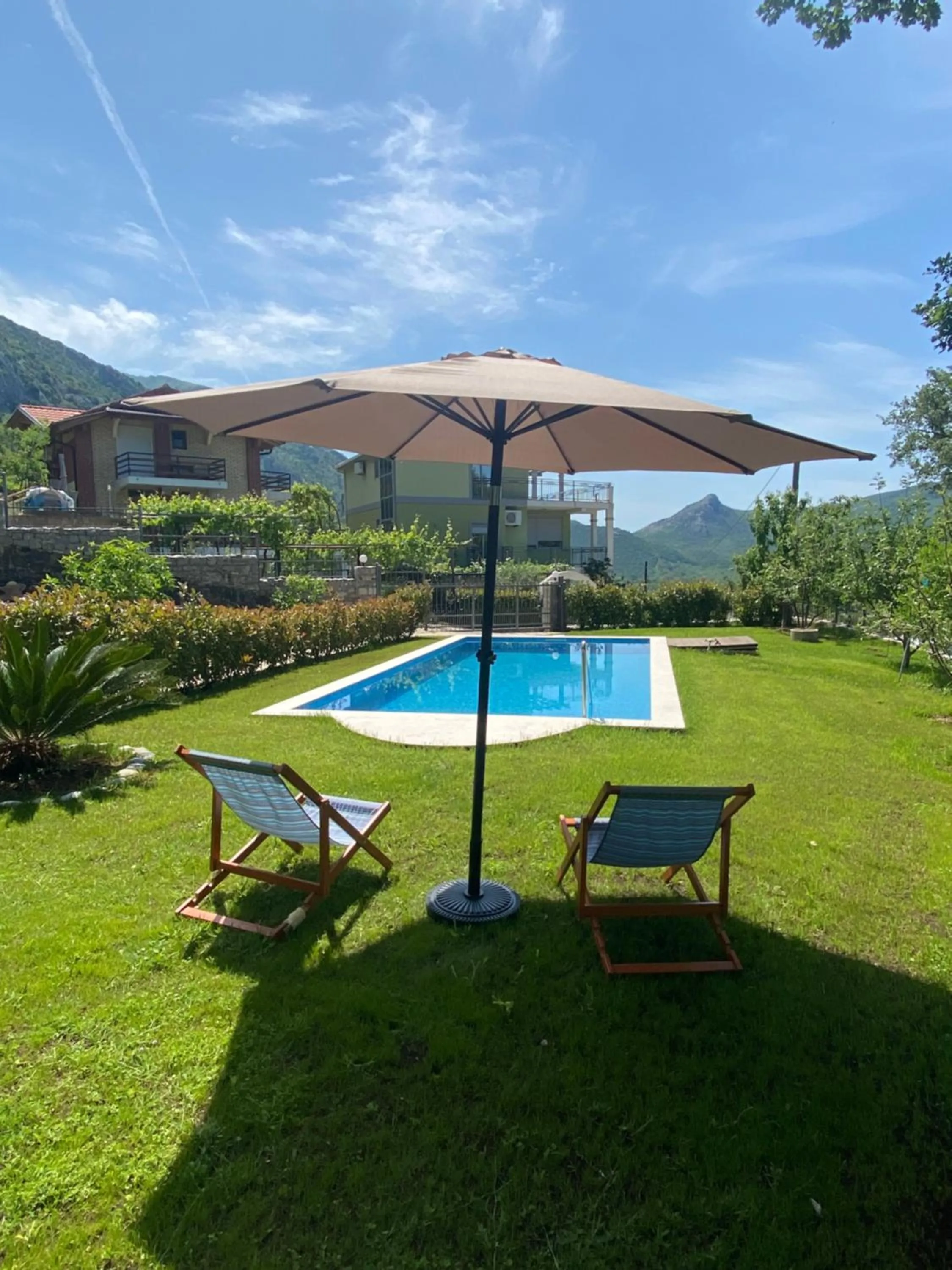 El Mar House