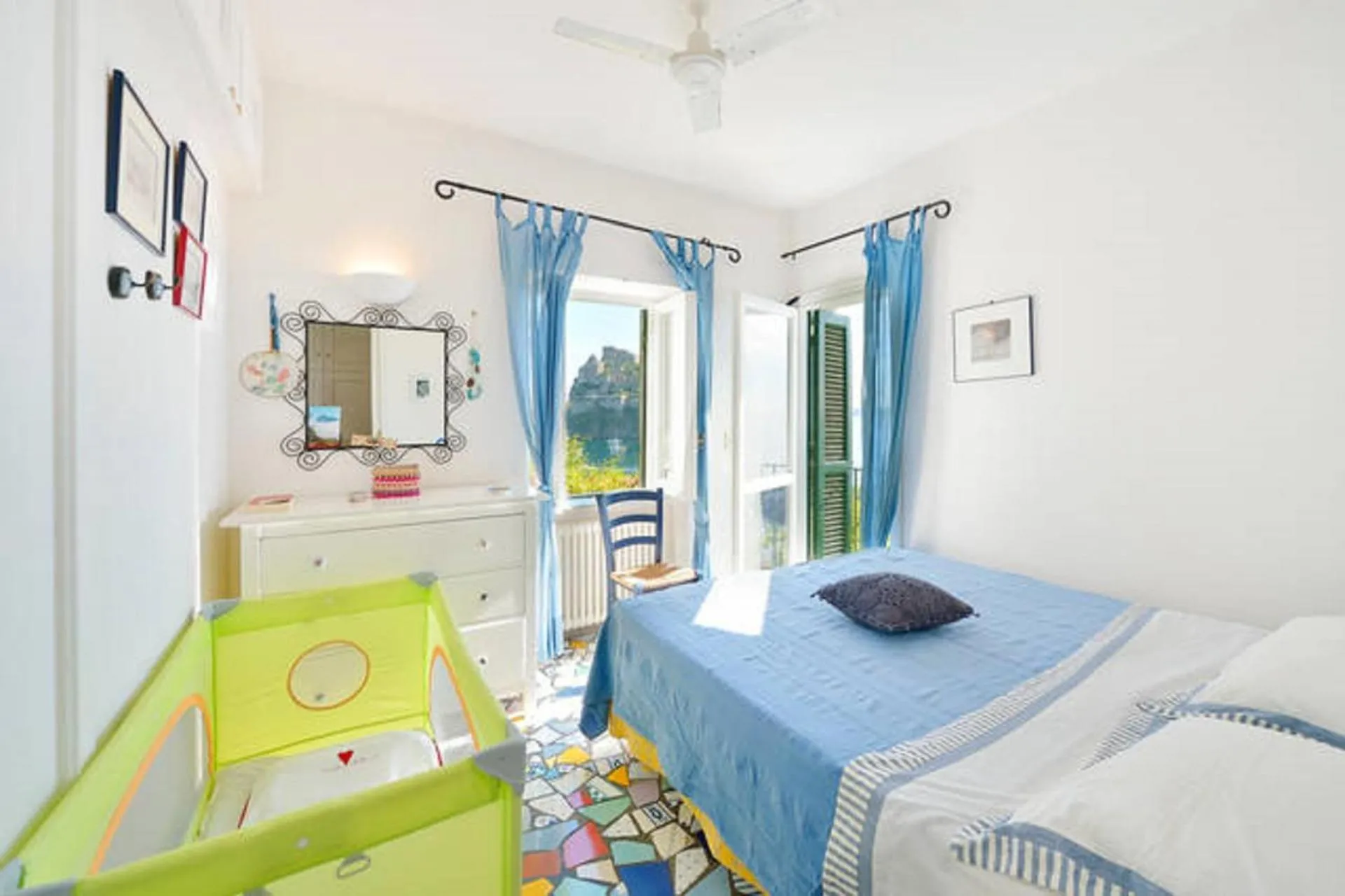 Villa con discesa a mare