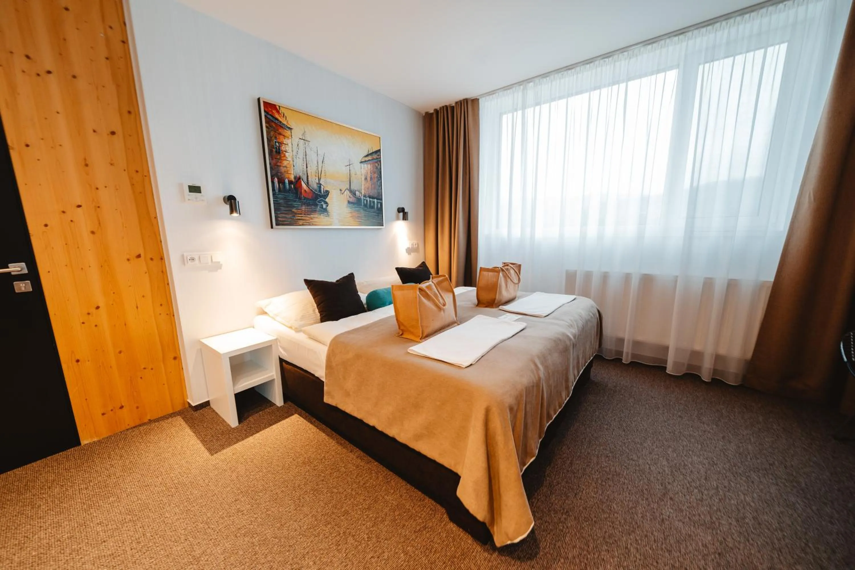 Bedroom, Bed in Hotel Thermal ŠÍRAVA