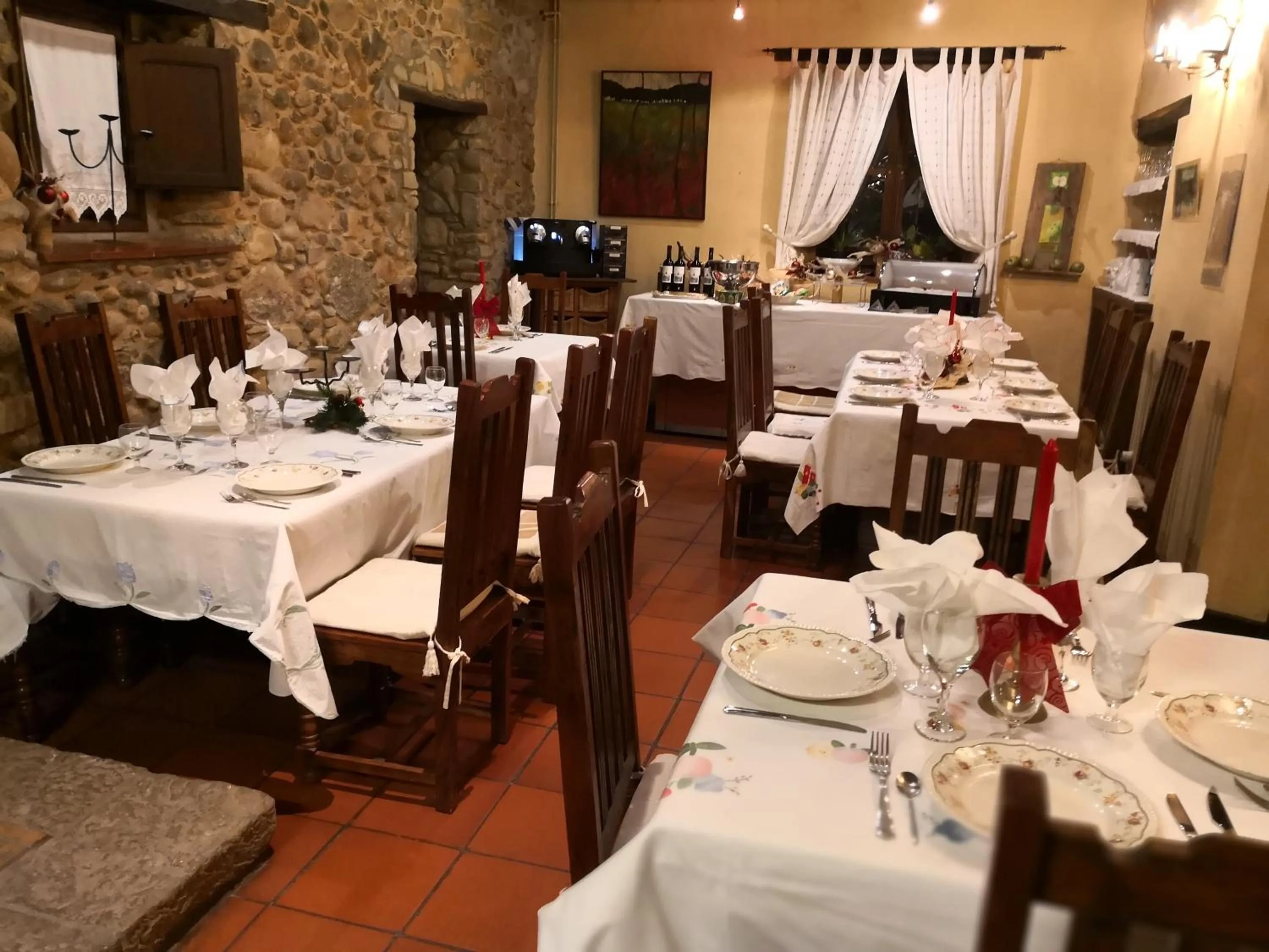 Dining area in Casa rural Can Jepet