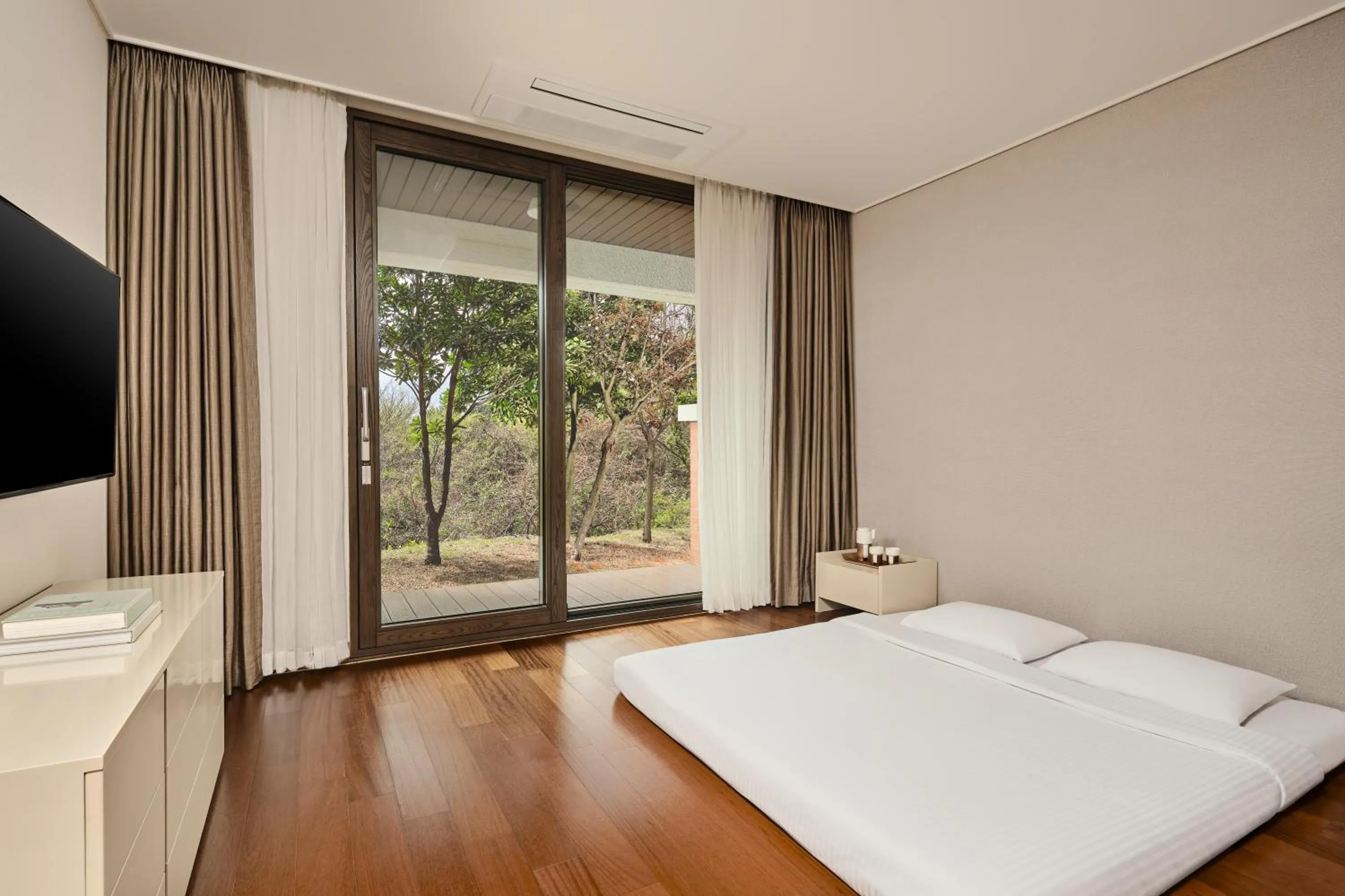 Area and facilities, Bed in Somerset Jeju Shinhwa World