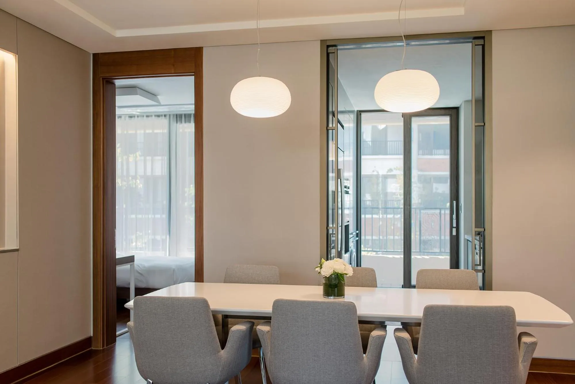 Photo of the whole room in Somerset Jeju Shinhwa World