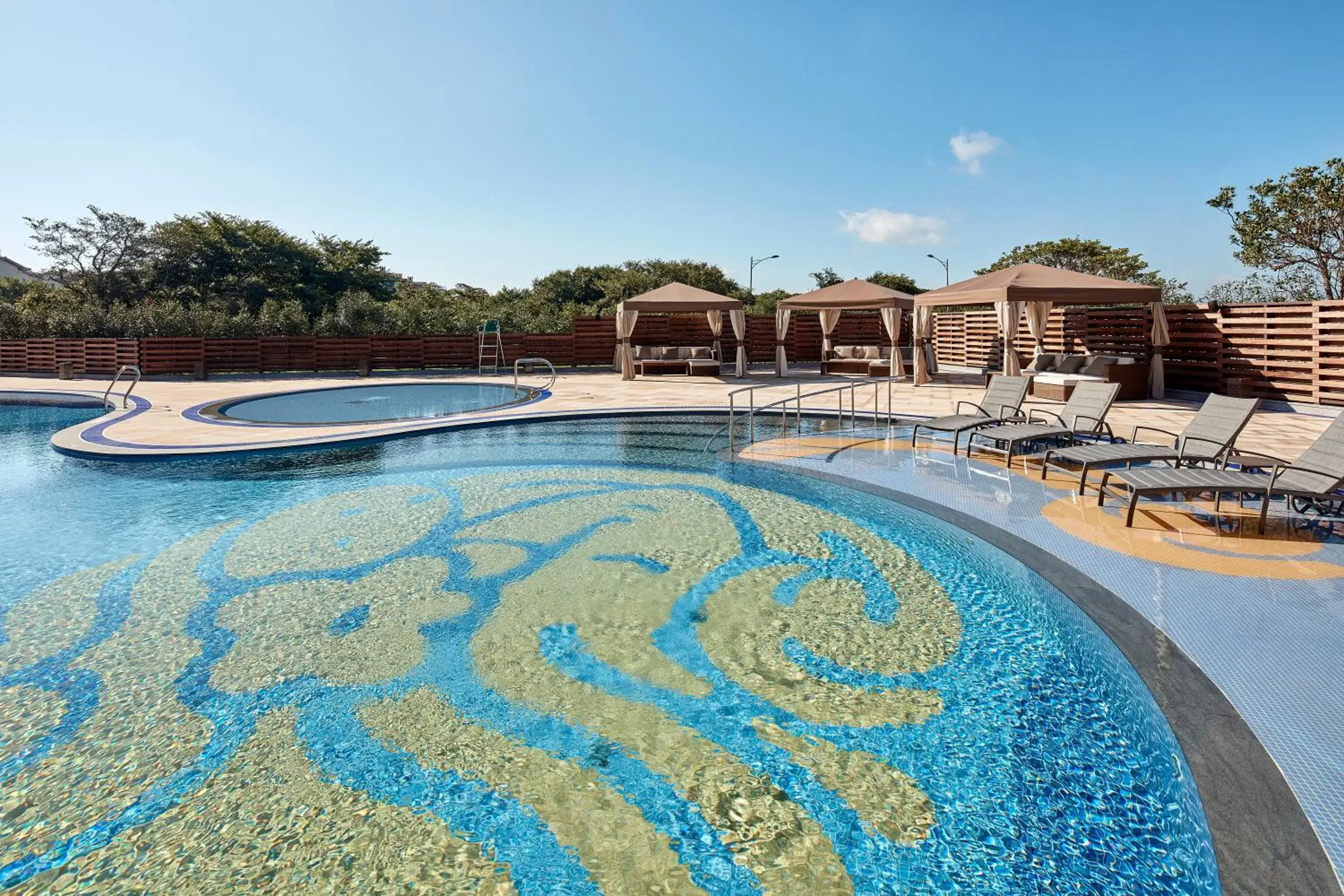 Swimming pool in Somerset Jeju Shinhwa World Swimming pool in Somerset Jeju Shinhwa World