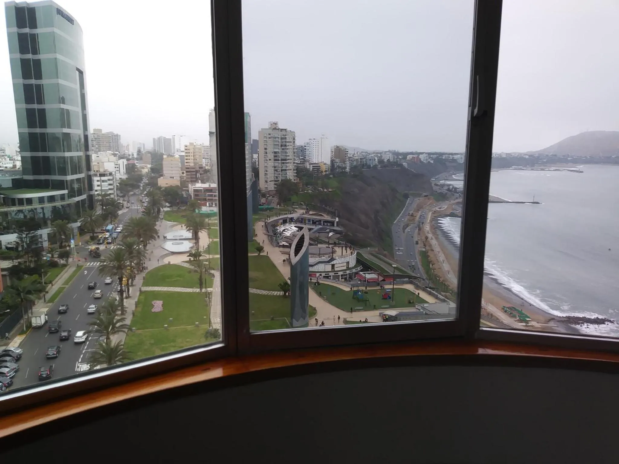 City view in Oceanfront Miraflores Larcomar next to Marriott
