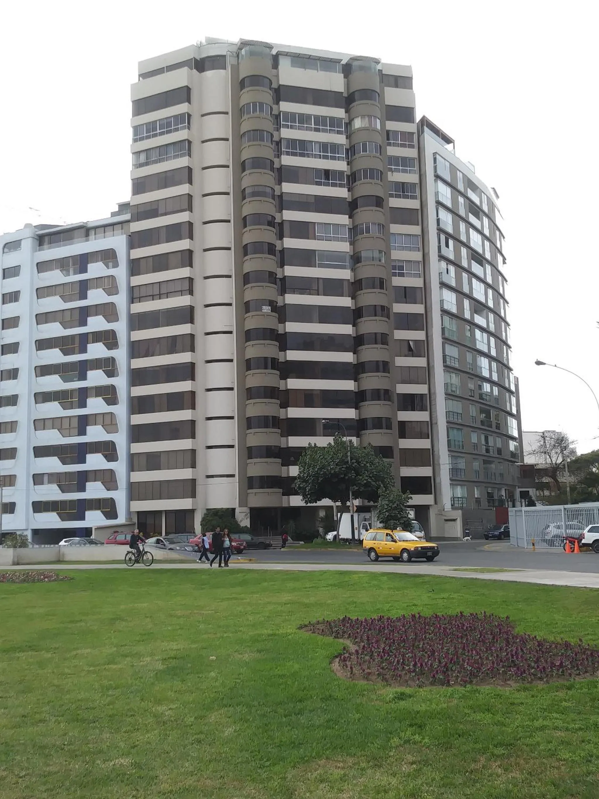Oceanfront Miraflores Larcomar next to Marriott