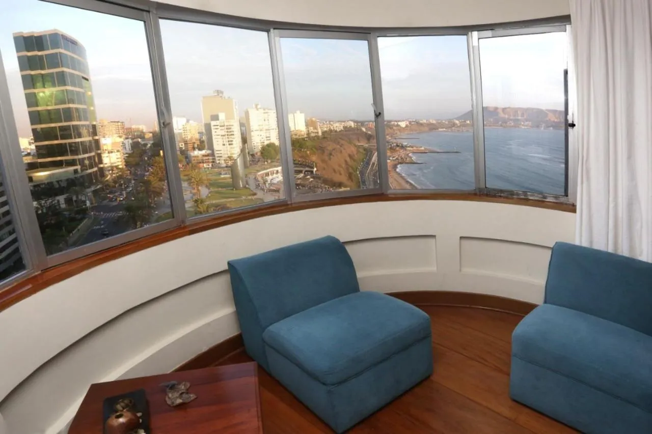 City view in Oceanfront Miraflores Larcomar next to Marriott