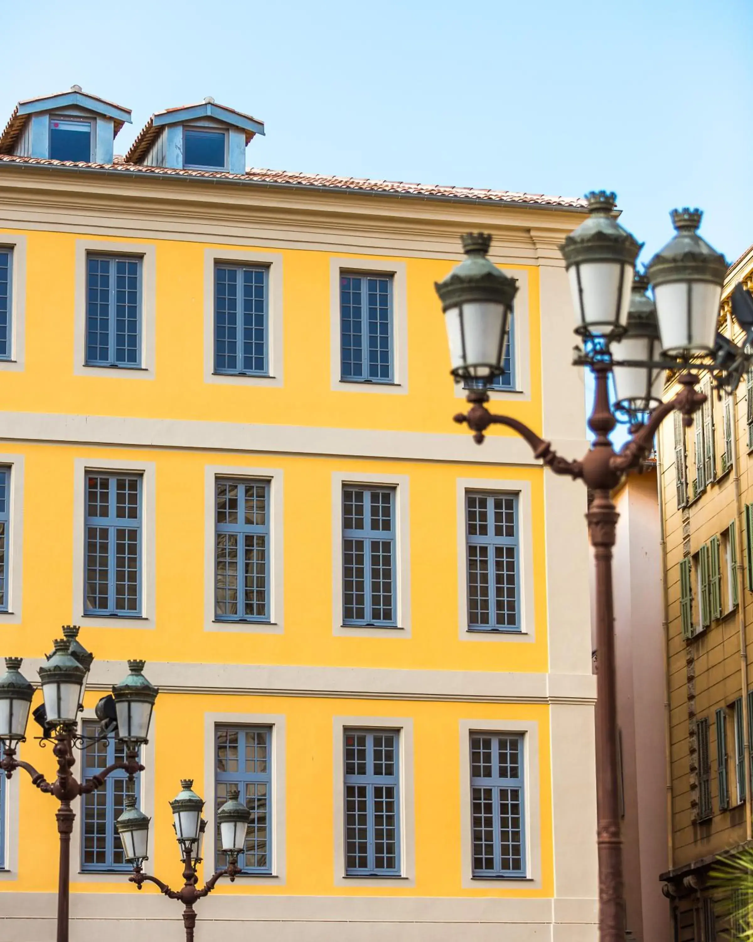 Property building in Palais Saleya Boutique Hôtel Property building in Palais Saleya Boutique Hôtel