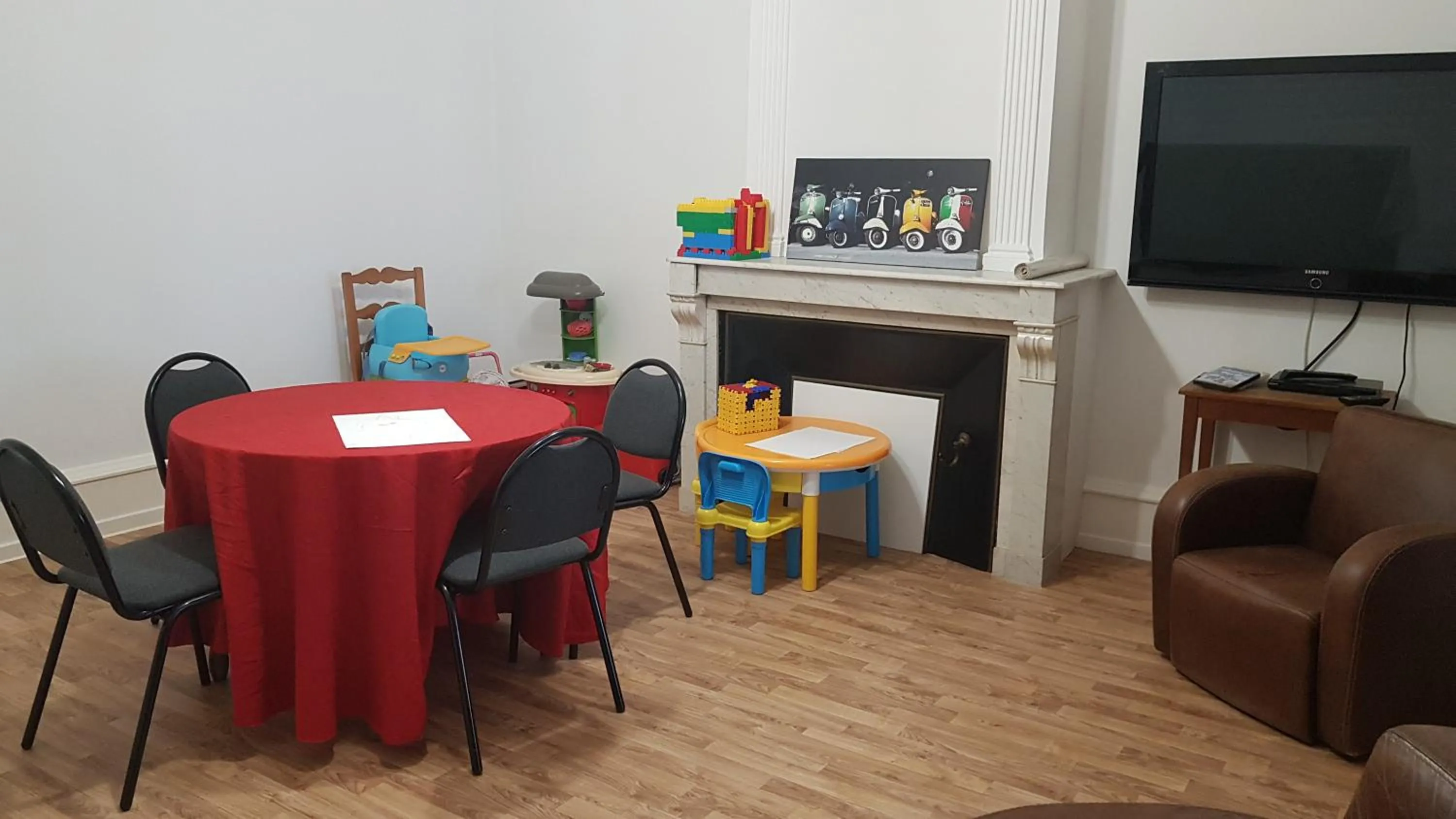 Game Room in Logis - Hotel Restaurant La Sapinière