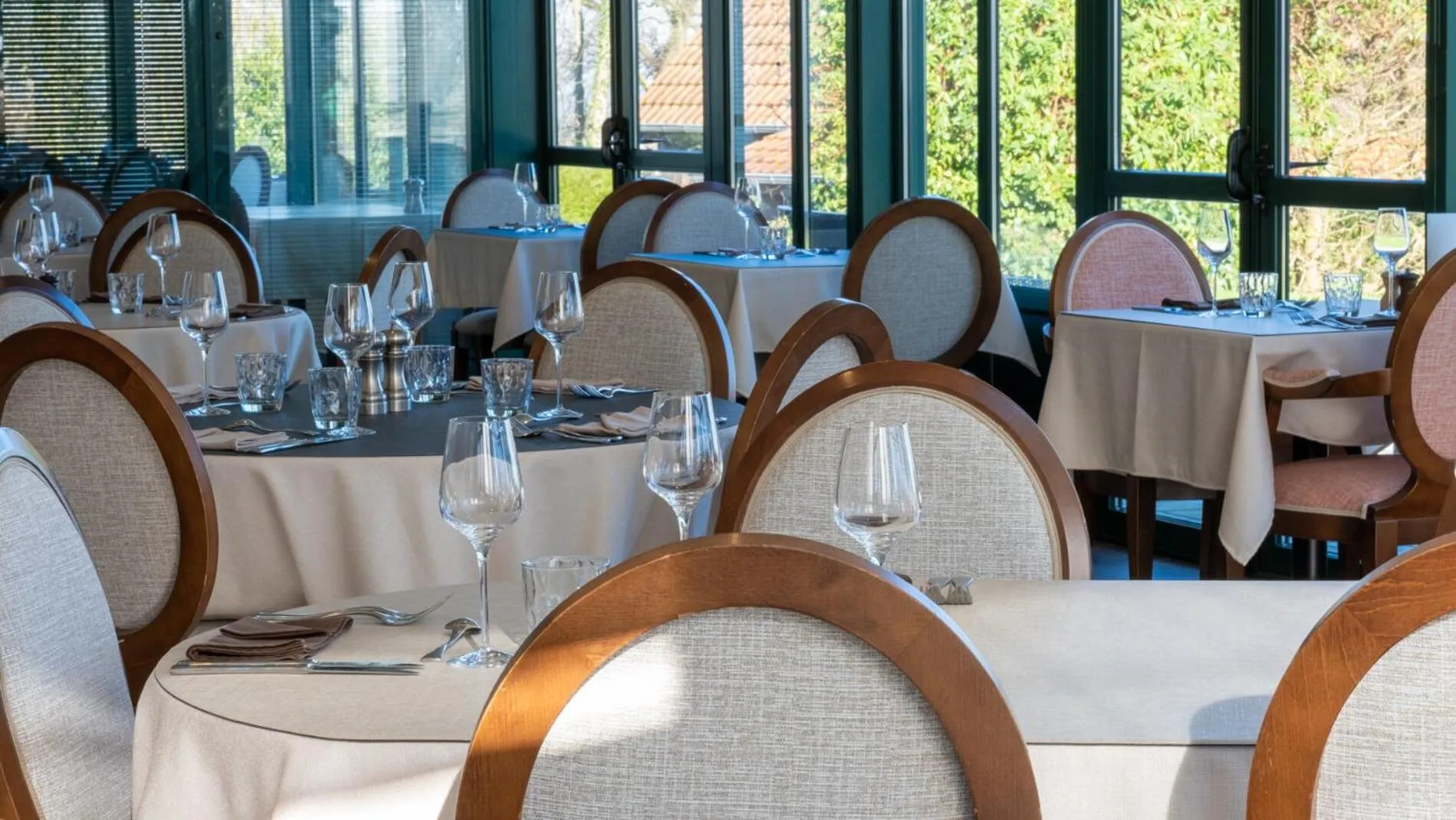 Logis - Hotel Restaurant La Sapinière