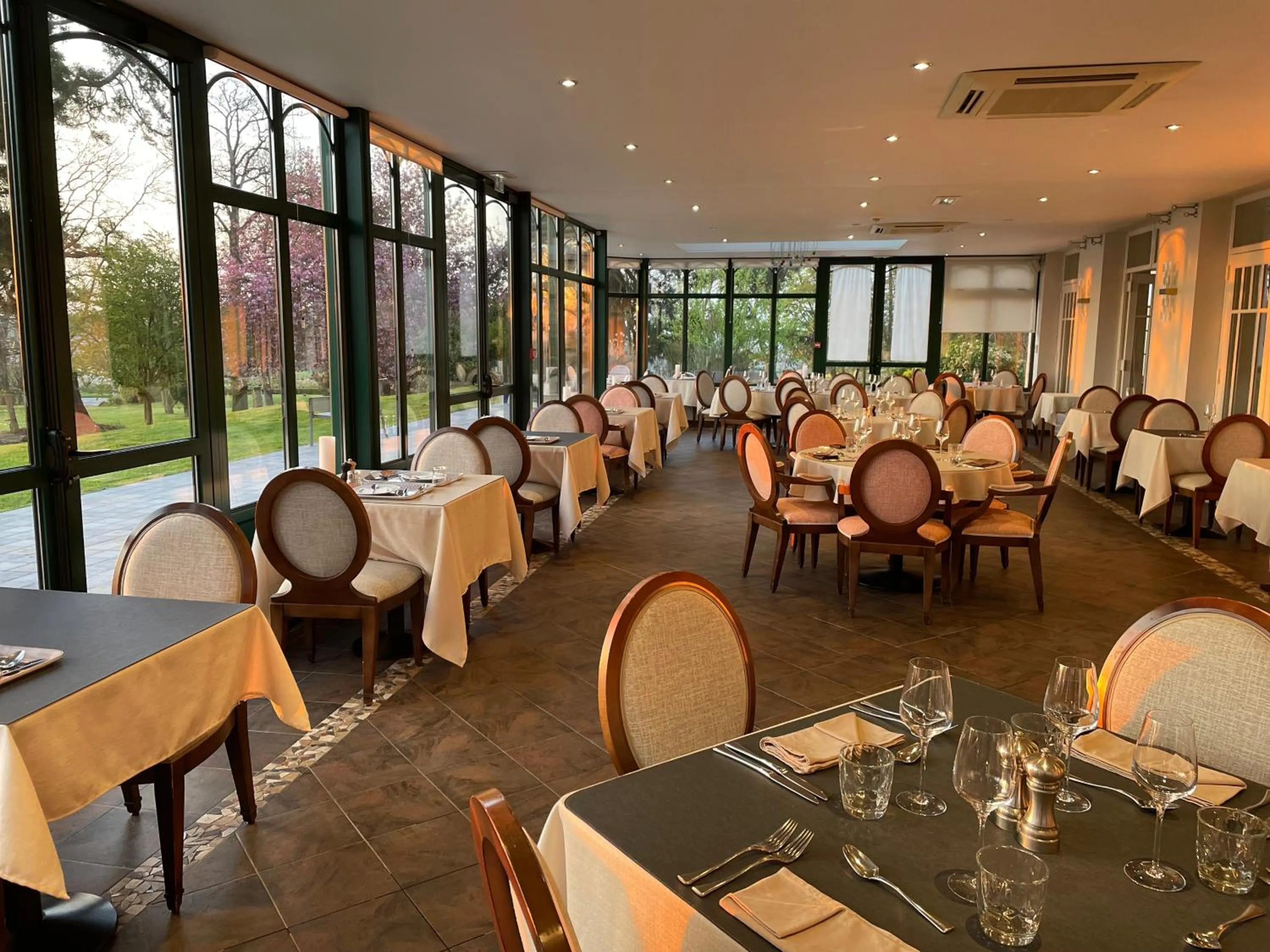 Logis - Hotel Restaurant La Sapinière