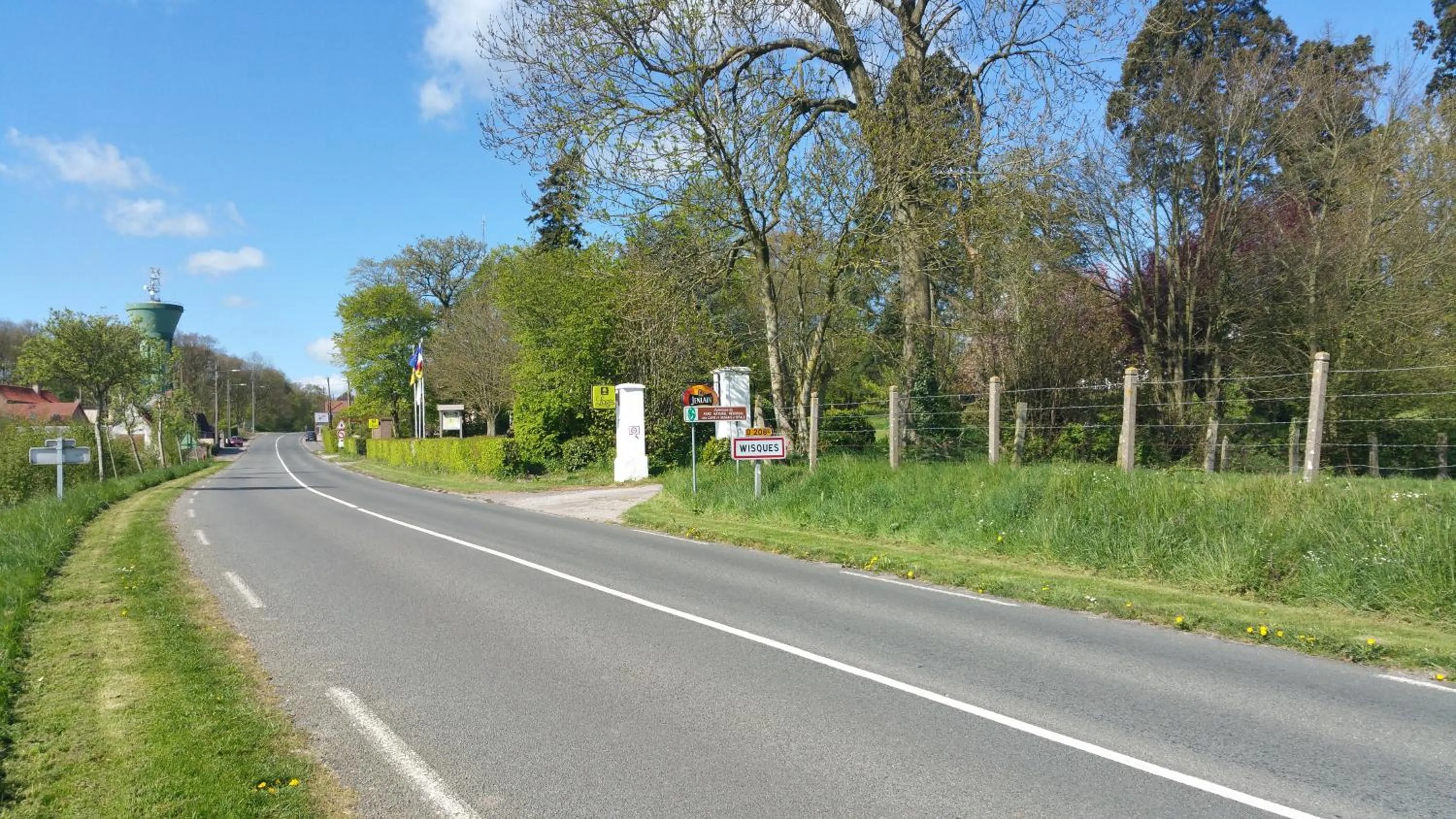 Day in Logis - Hotel Restaurant La Sapinière