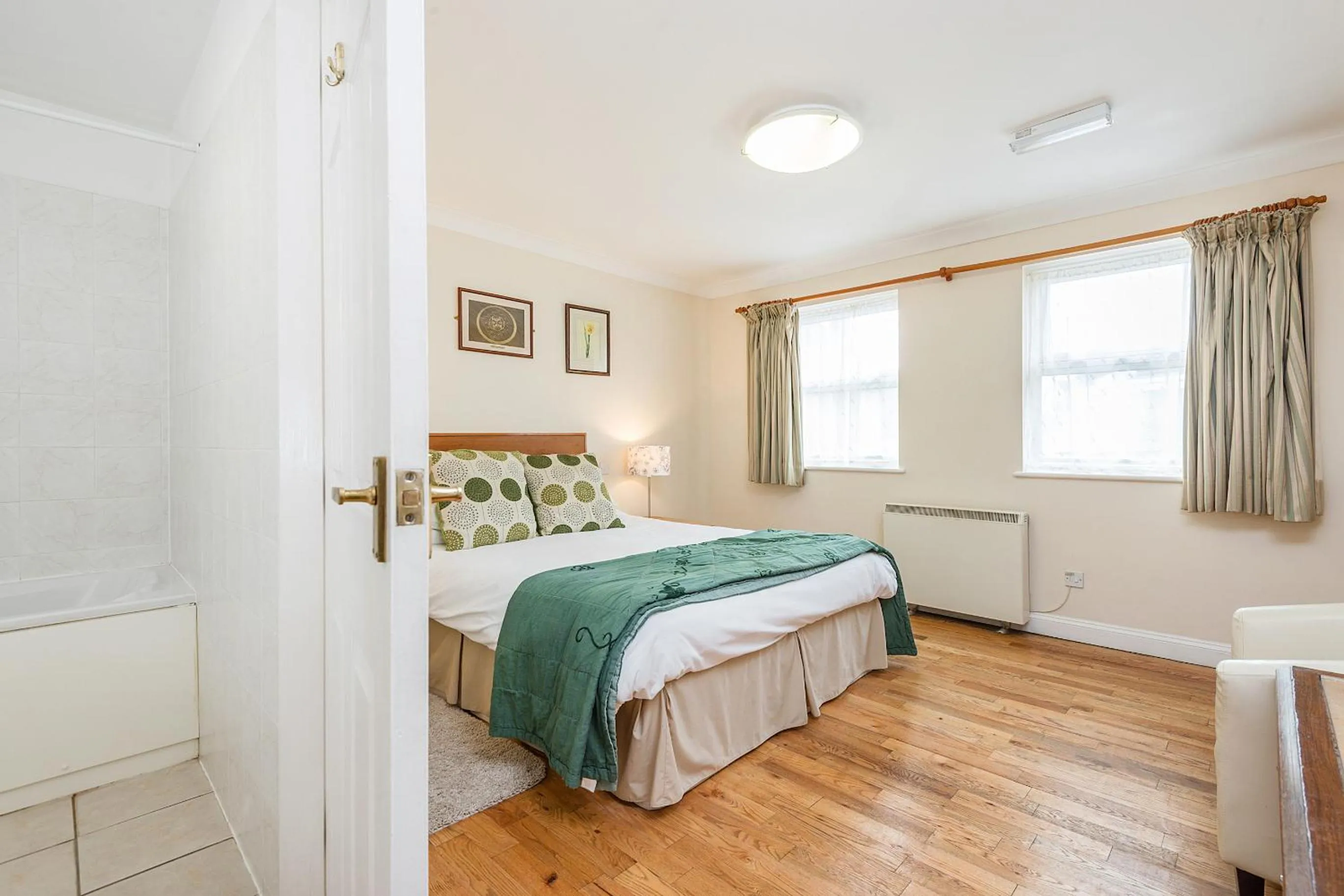 Photo of the whole room, Bed in The Well guesthouse